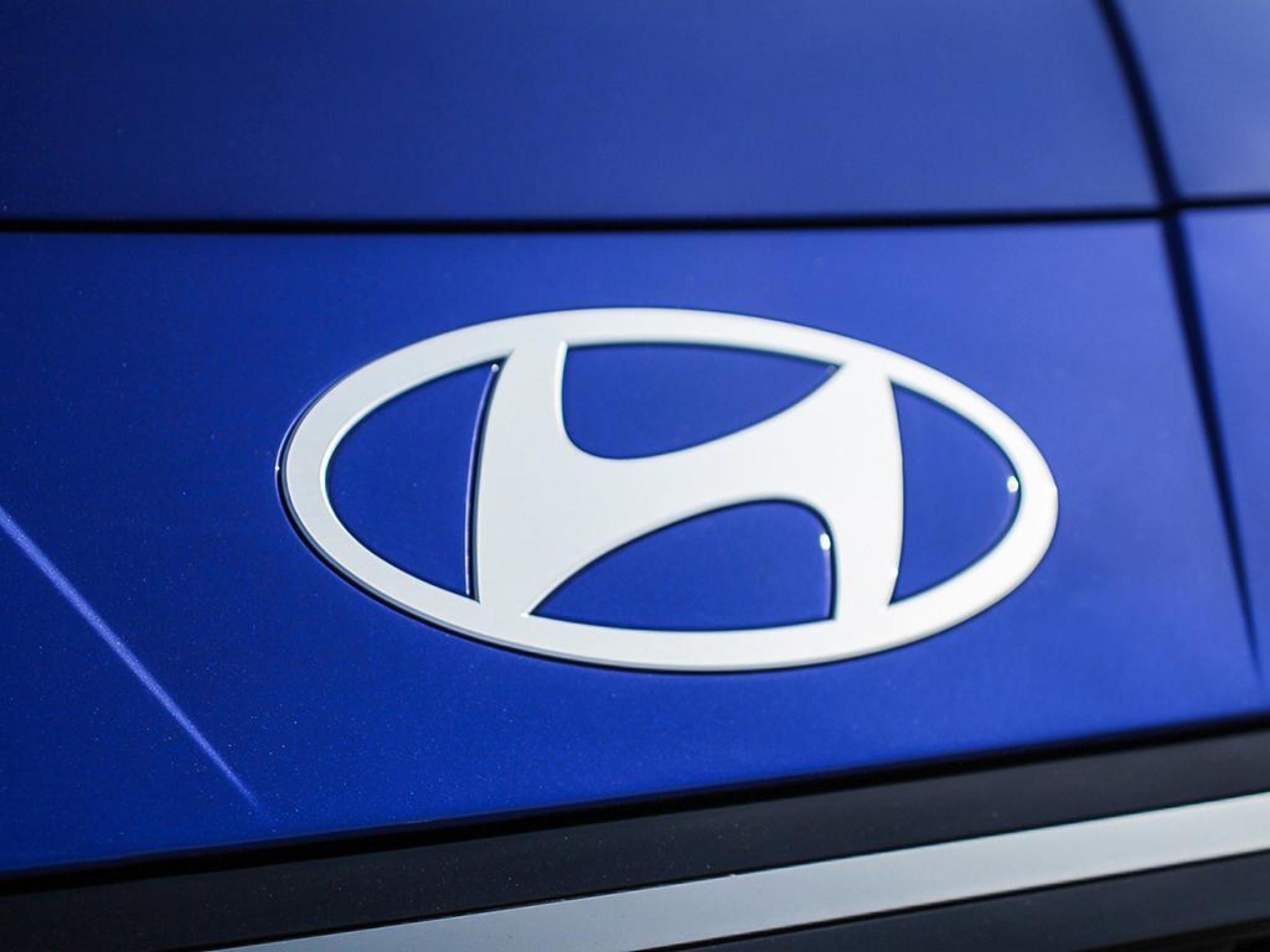 new 2025 Hyundai Elantra car, priced at $31,000