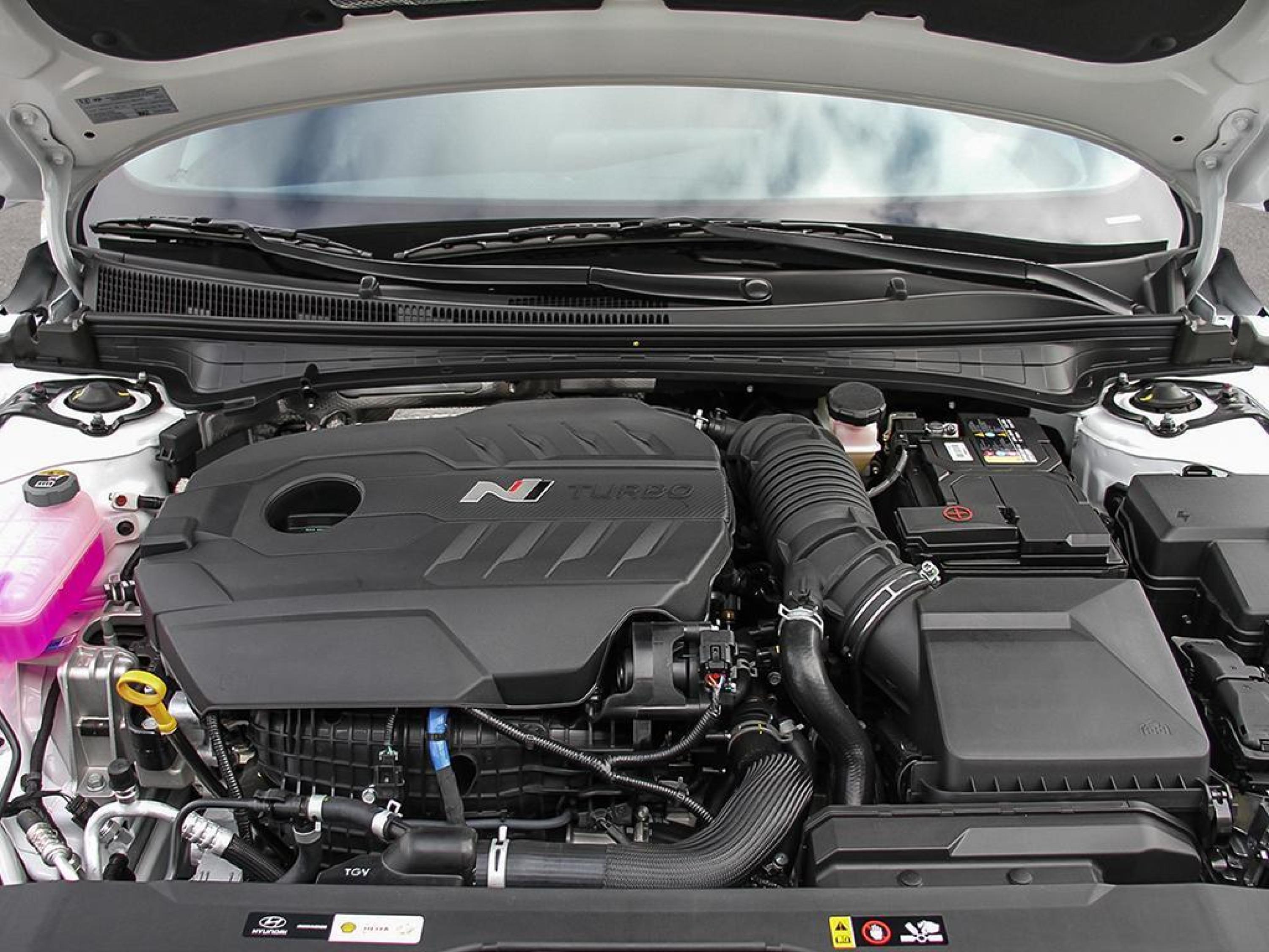 new 2025 Hyundai Elantra car, priced at $44,498