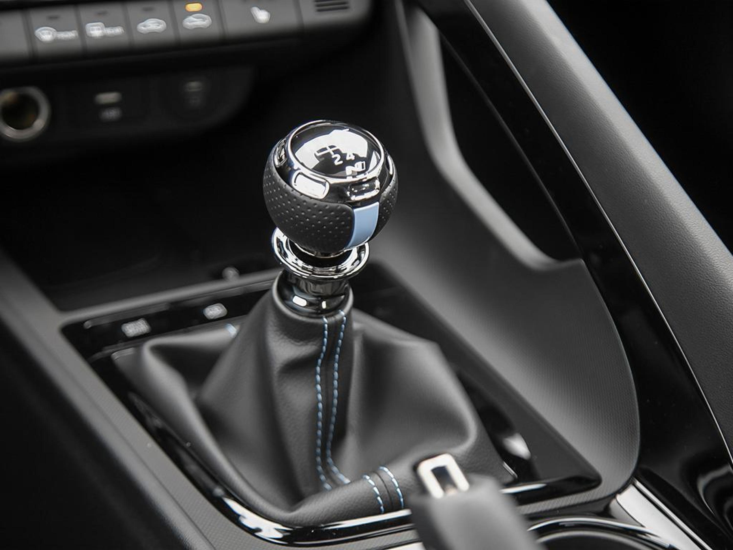 new 2025 Hyundai Elantra car, priced at $44,498