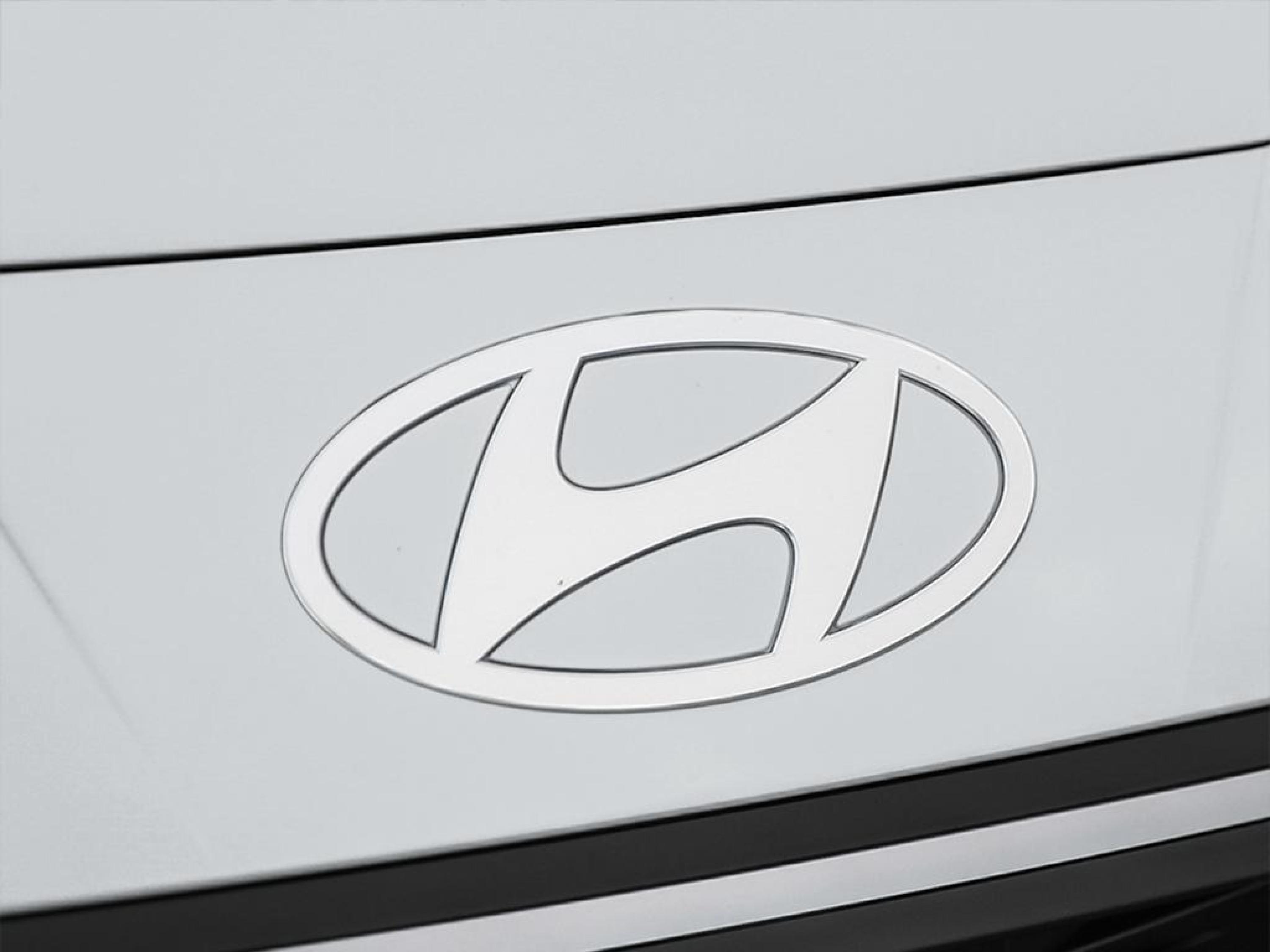 new 2025 Hyundai Elantra car, priced at $33,798