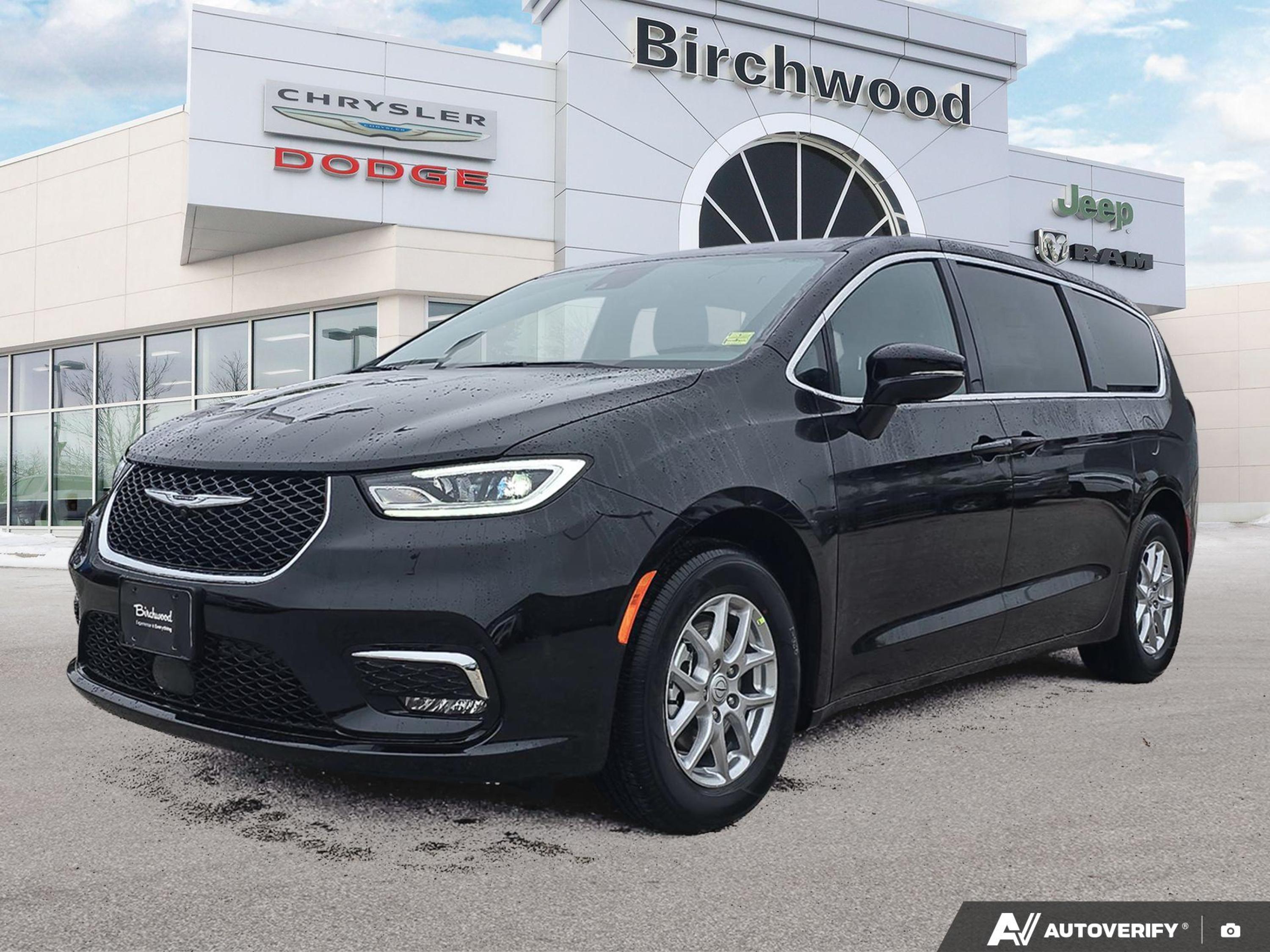 2026 Chrysler Pacifica Select FWD