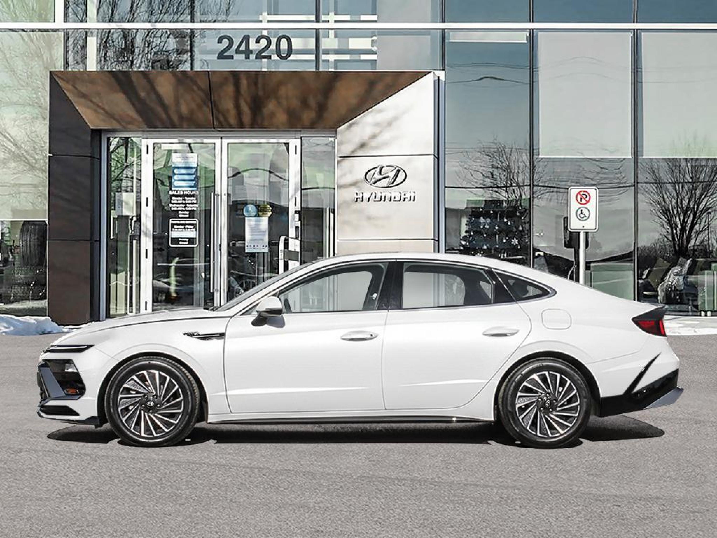 new 2026 Hyundai Sonata Hybrid car, priced at $41,000