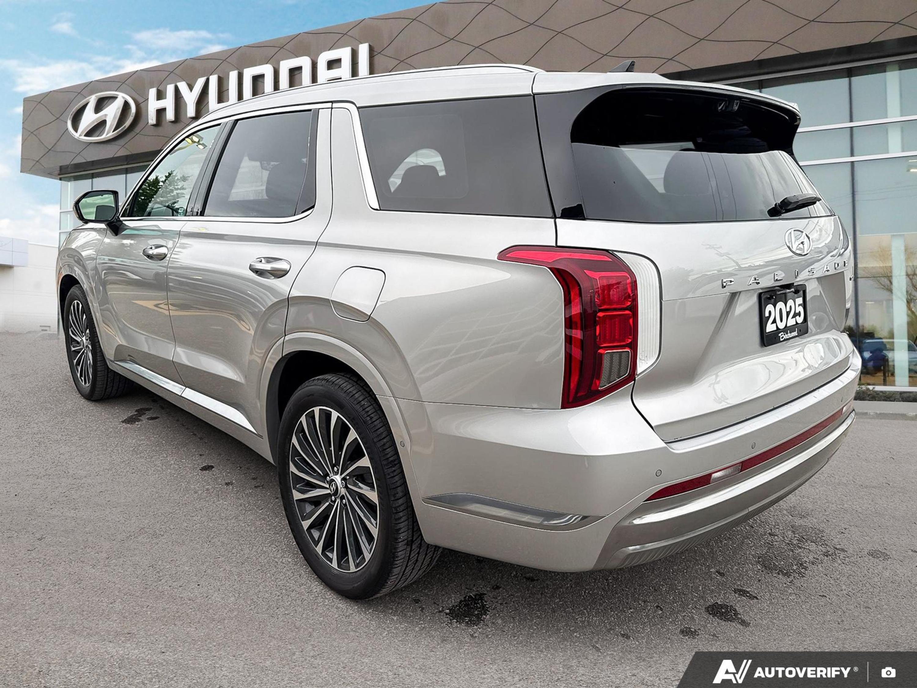 used 2025 Hyundai Palisade car, priced at $53,992