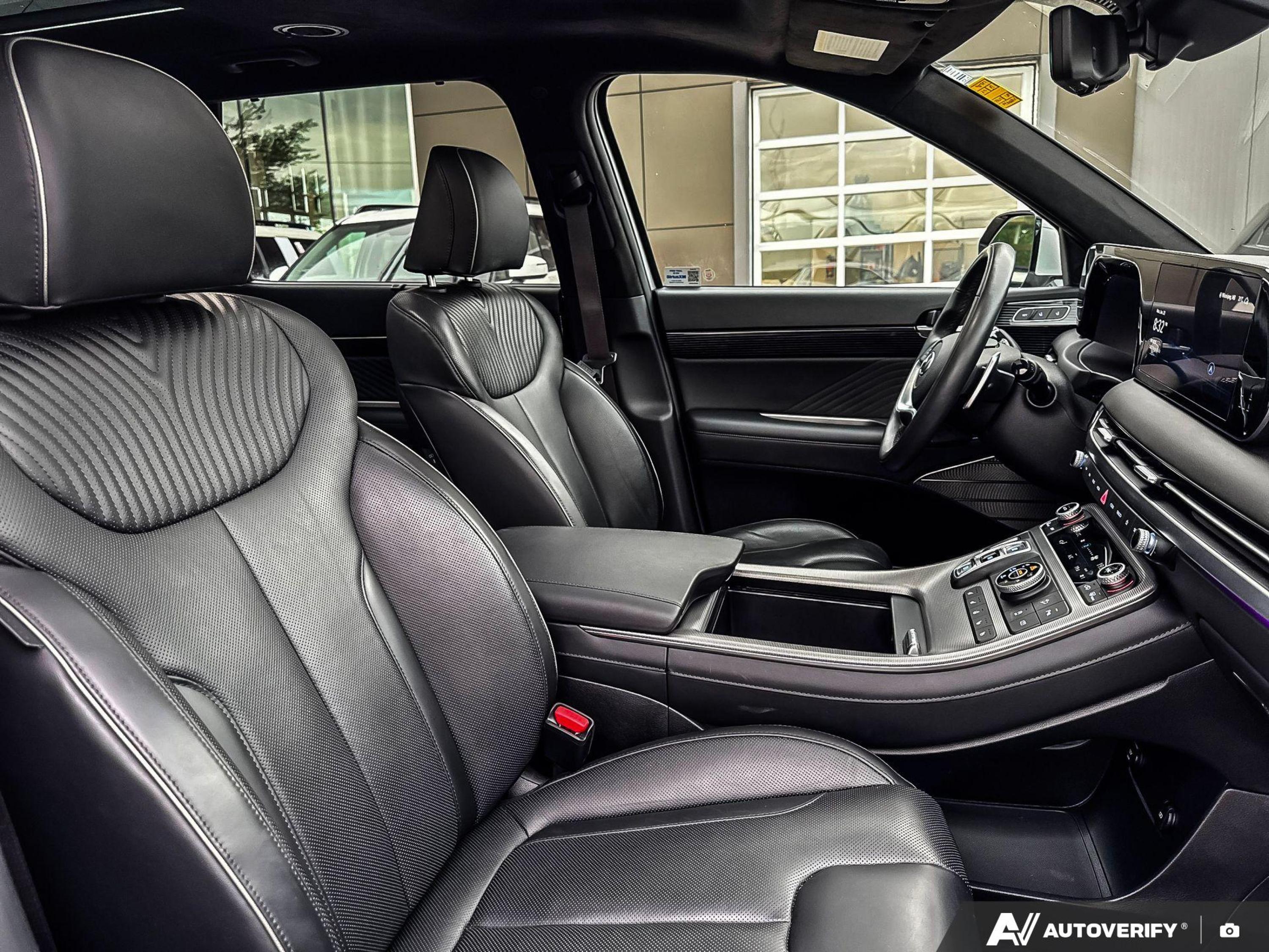 used 2025 Hyundai Palisade car, priced at $53,992