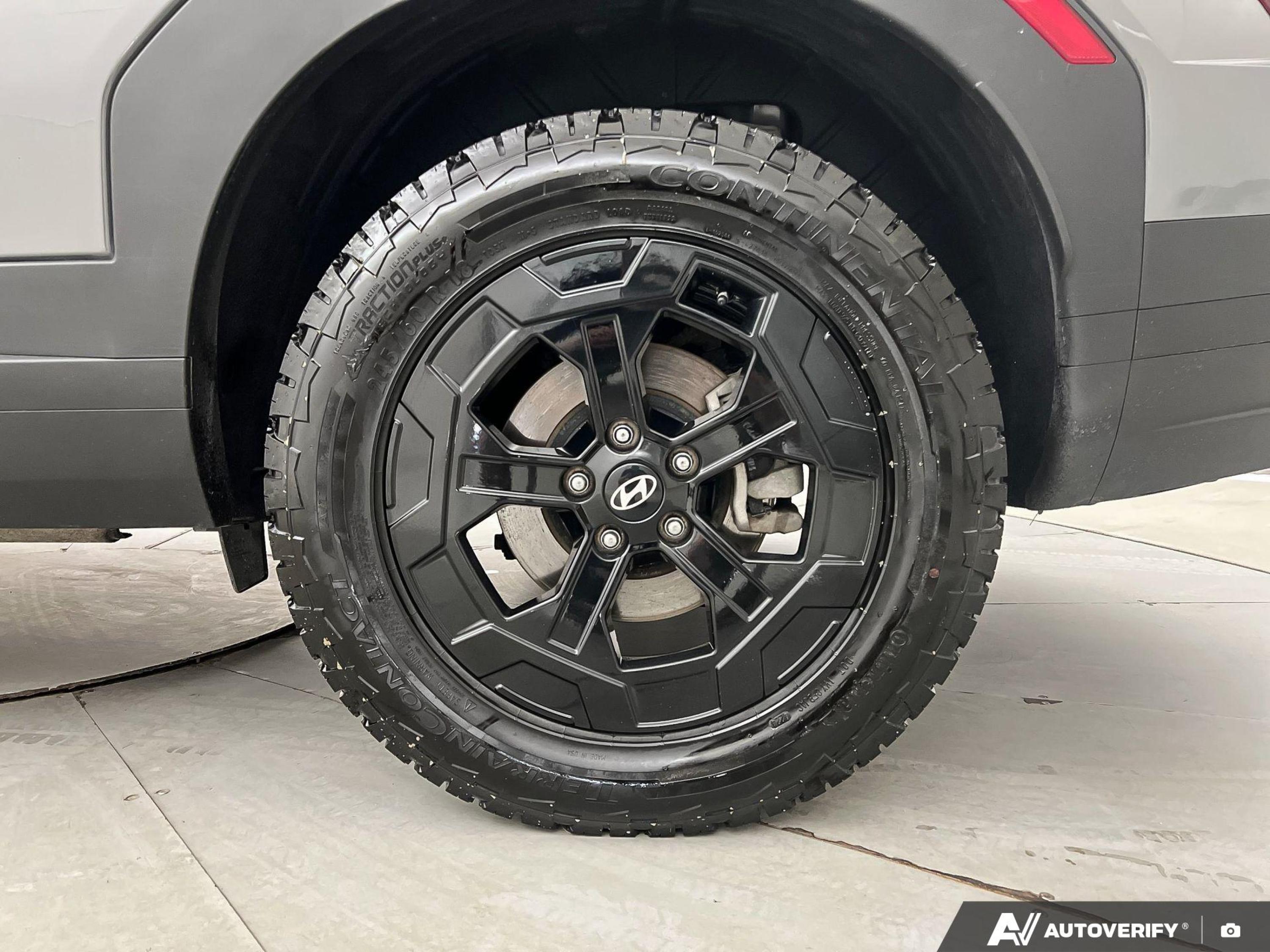 used 2025 Hyundai Santa Fe car, priced at $42,971