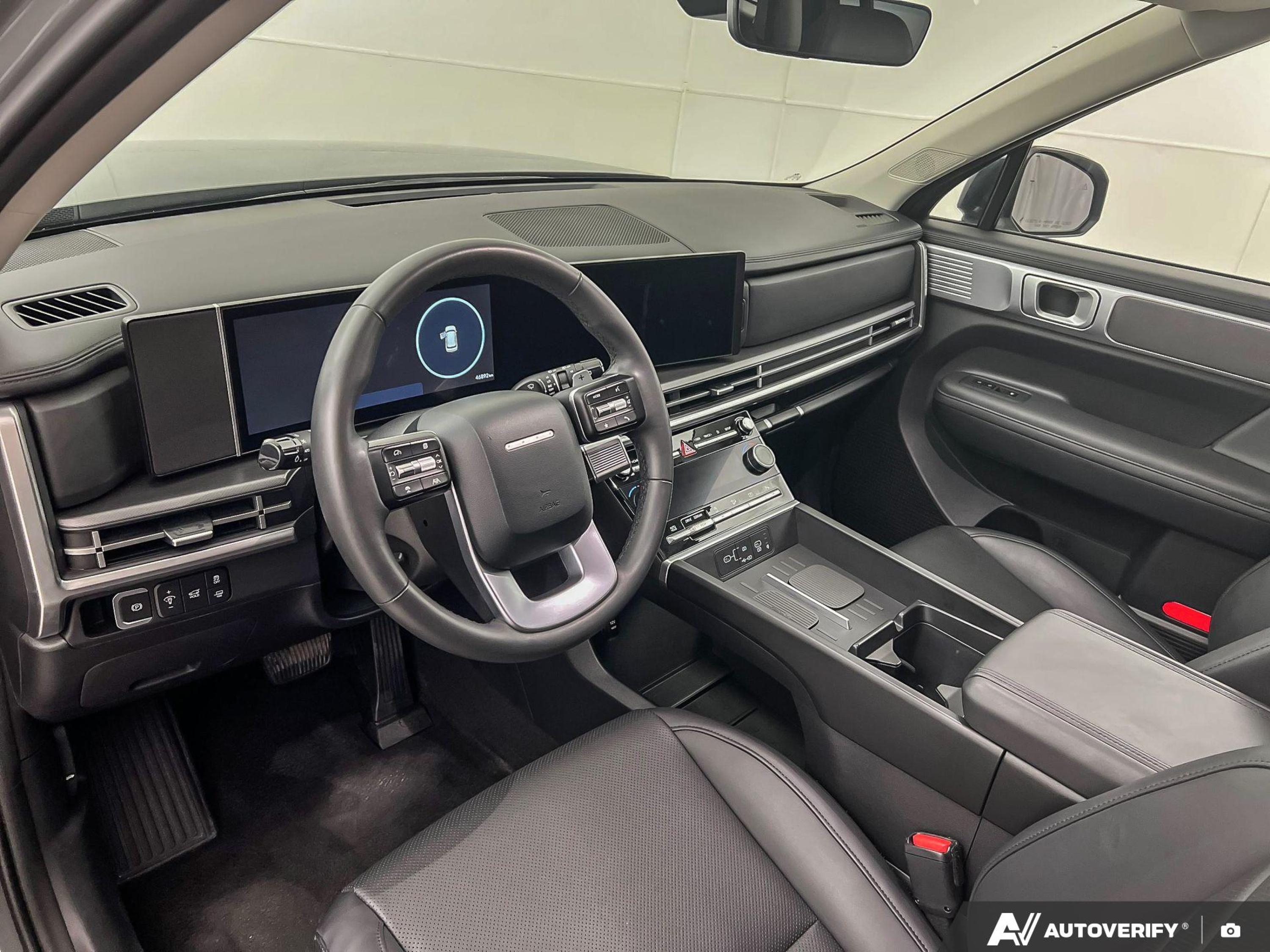 used 2025 Hyundai Santa Fe car, priced at $42,971