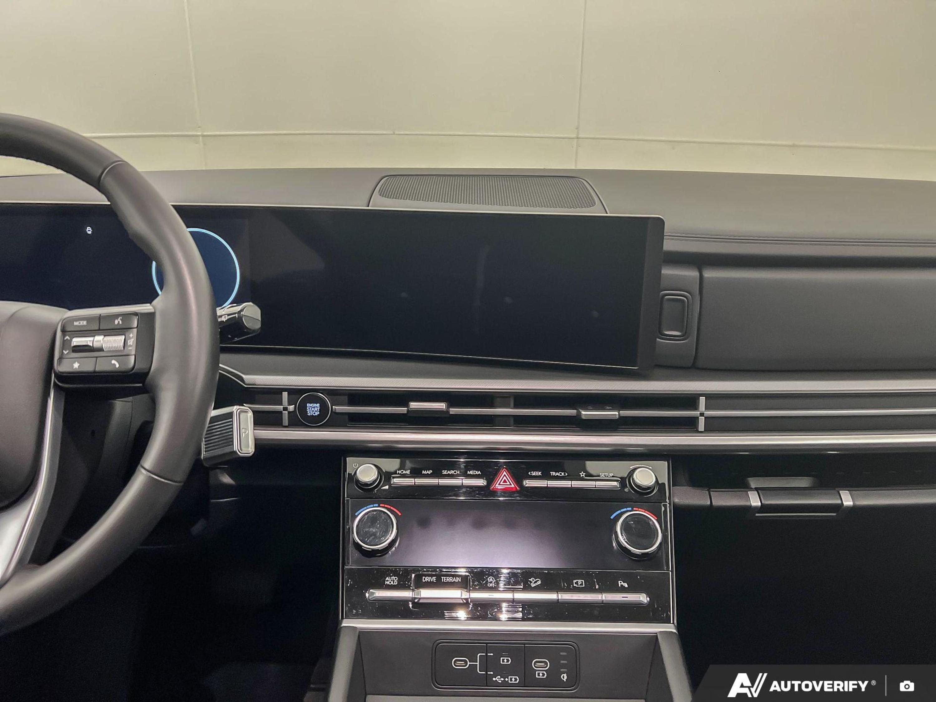 used 2025 Hyundai Santa Fe car, priced at $42,971