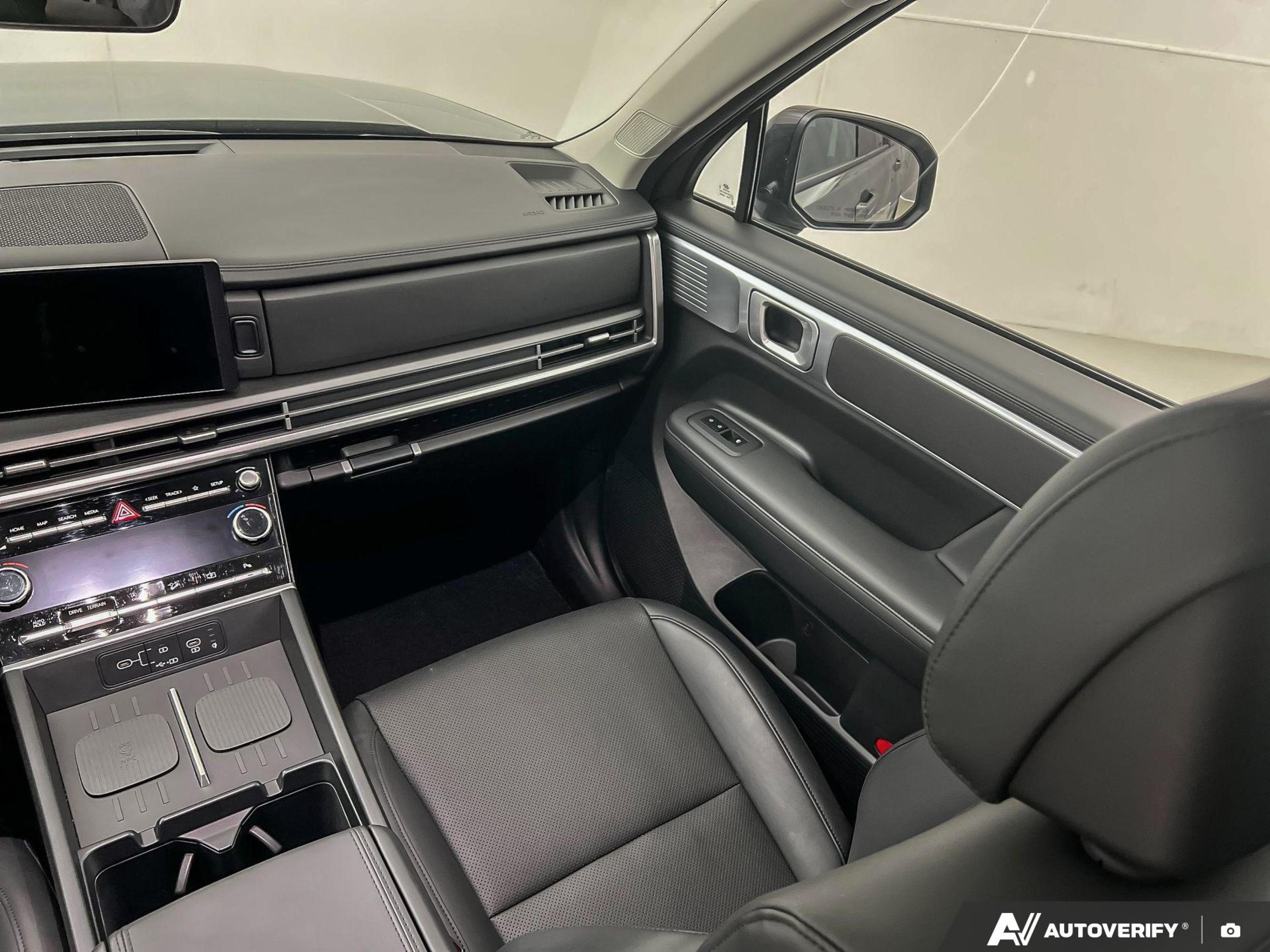 used 2025 Hyundai Santa Fe car, priced at $42,971