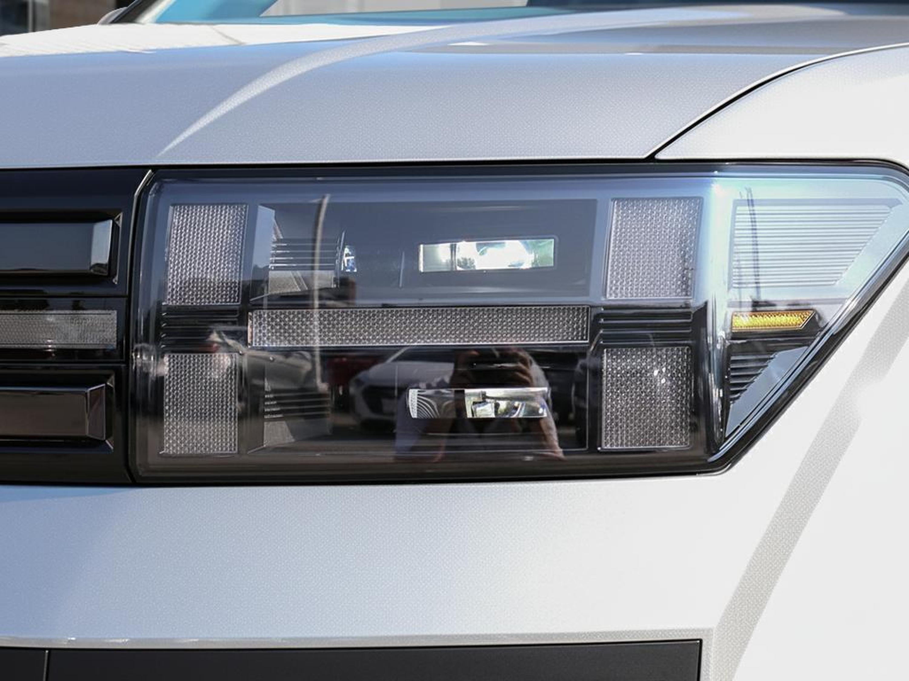 new 2026 Hyundai Santa Fe Hybrid car, priced at $52,548