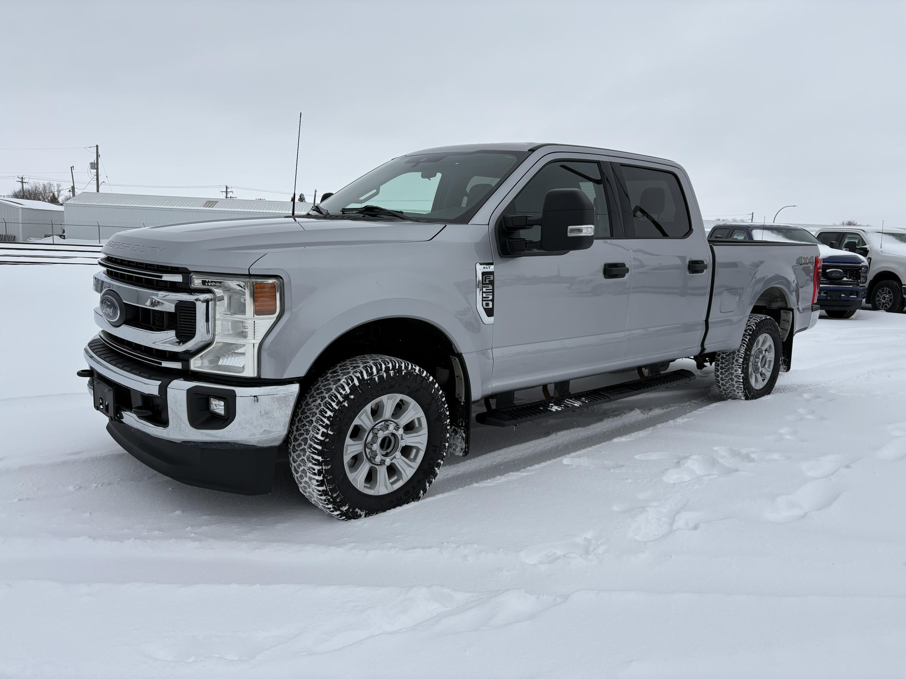 Ford F-250 Super Duty XLT Crew Cab 4WD 2022