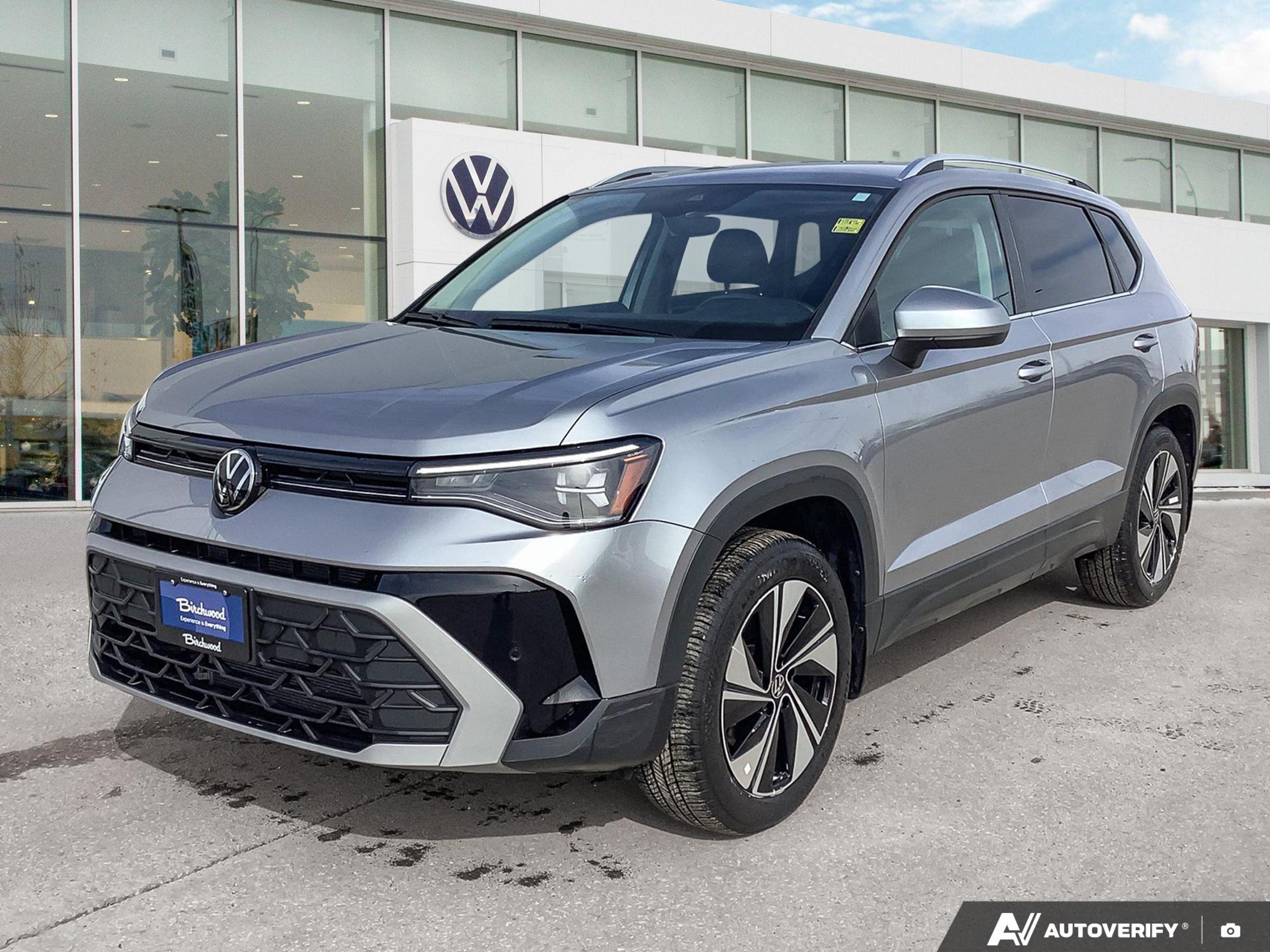 2025 Volkswagen Taos SE 4Motion