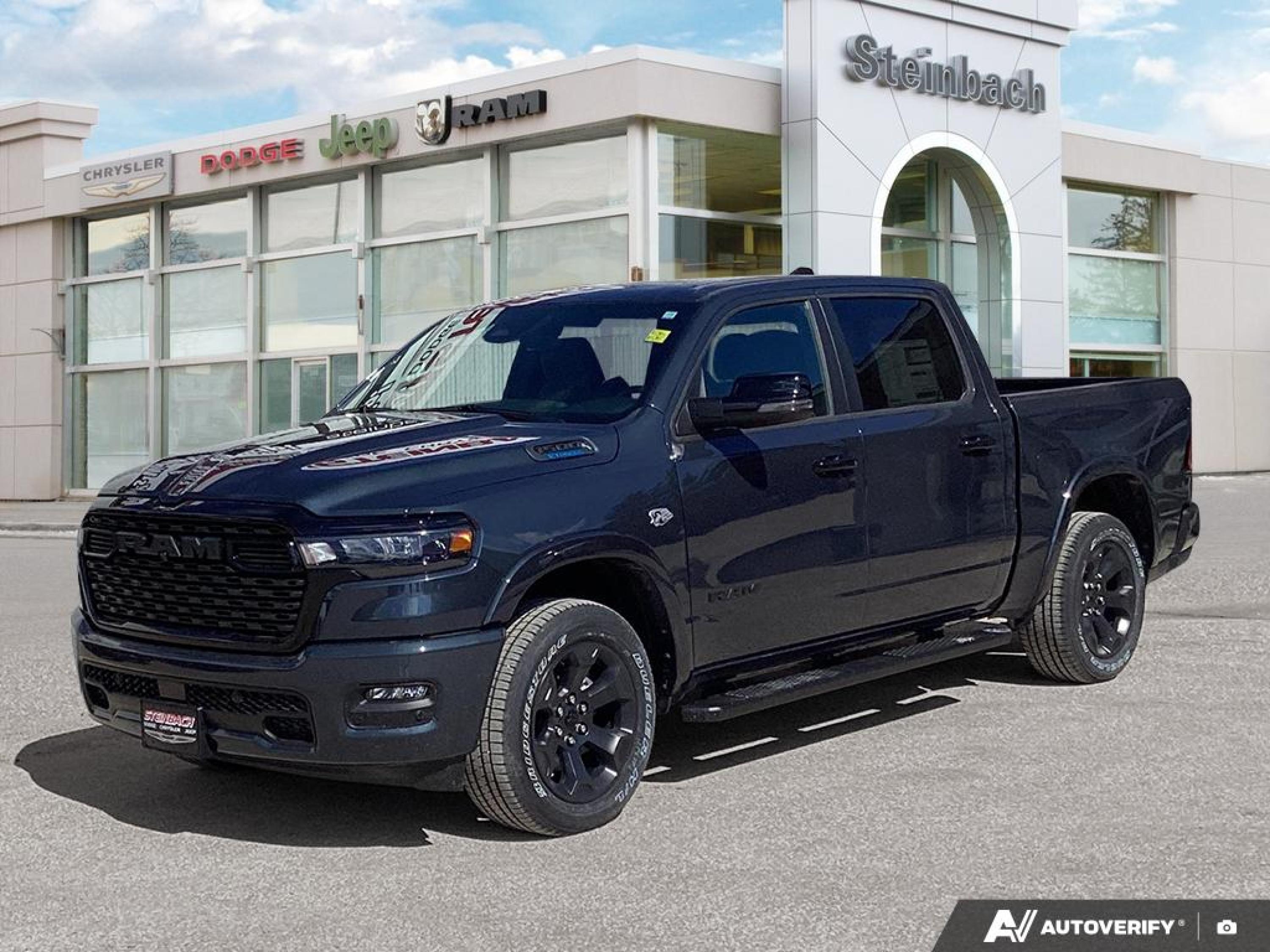 RAM 1500 Lone Star Crew Cab 4WD 2026