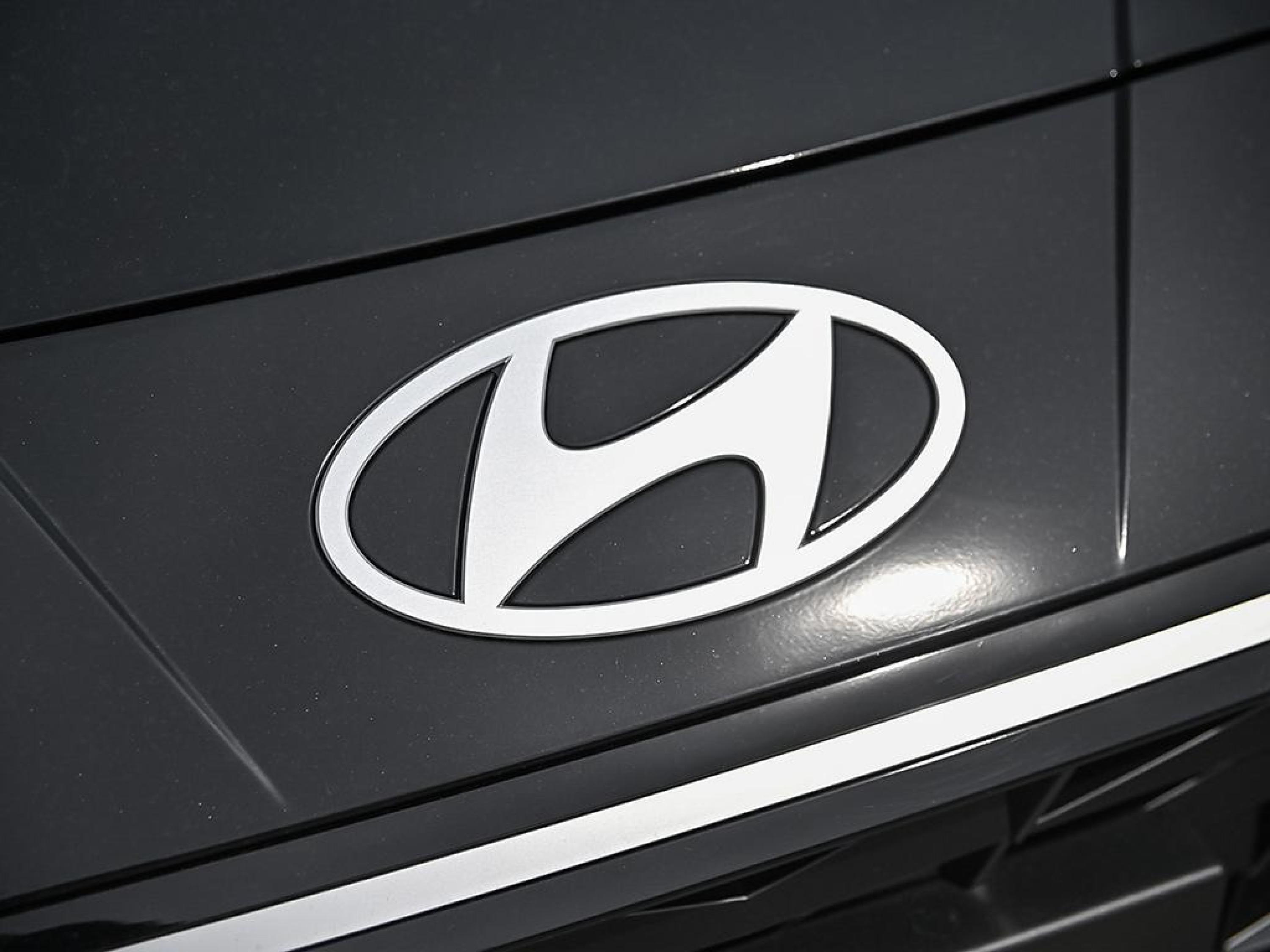 new 2026 Hyundai Elantra Hybrid car, priced at $35,048