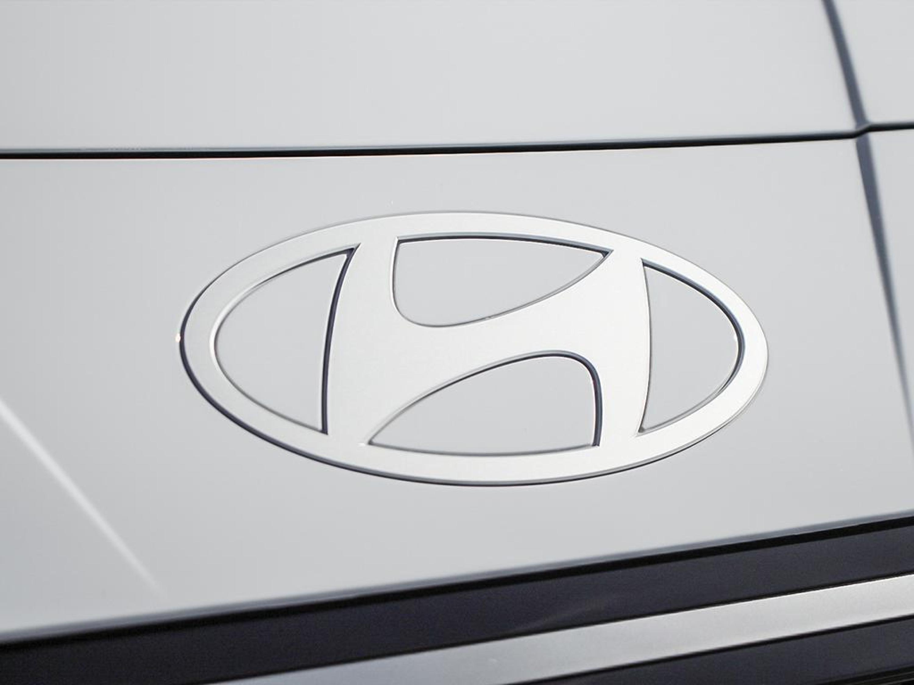 new 2026 Hyundai Elantra Hybrid car, priced at $35,000