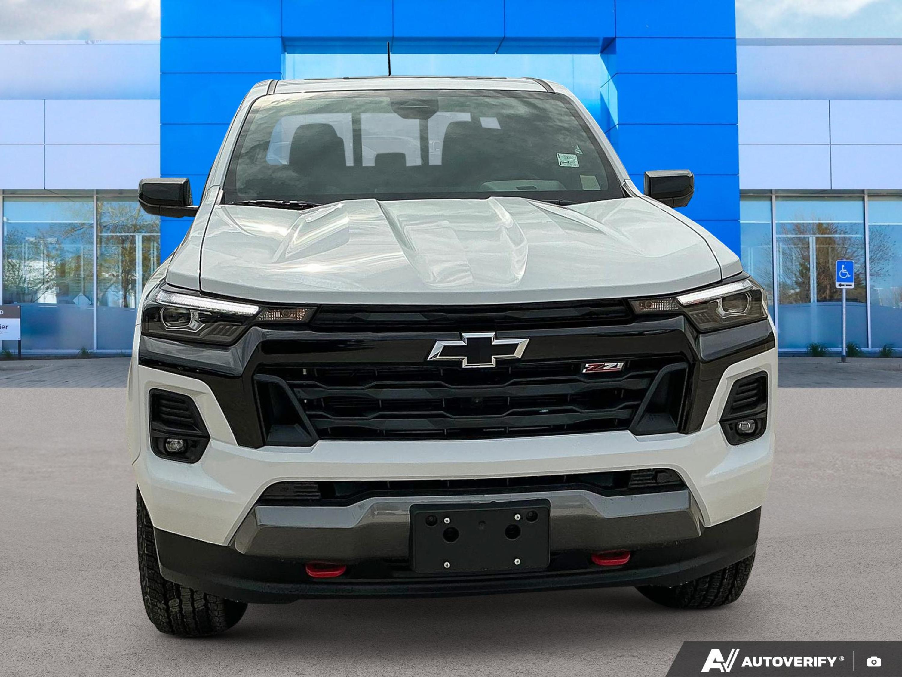 Summit White 2026 Chevrolet Colorado Z71 Crew Cab 4WD Pickup Truck Four-Wheel Drive Automatic