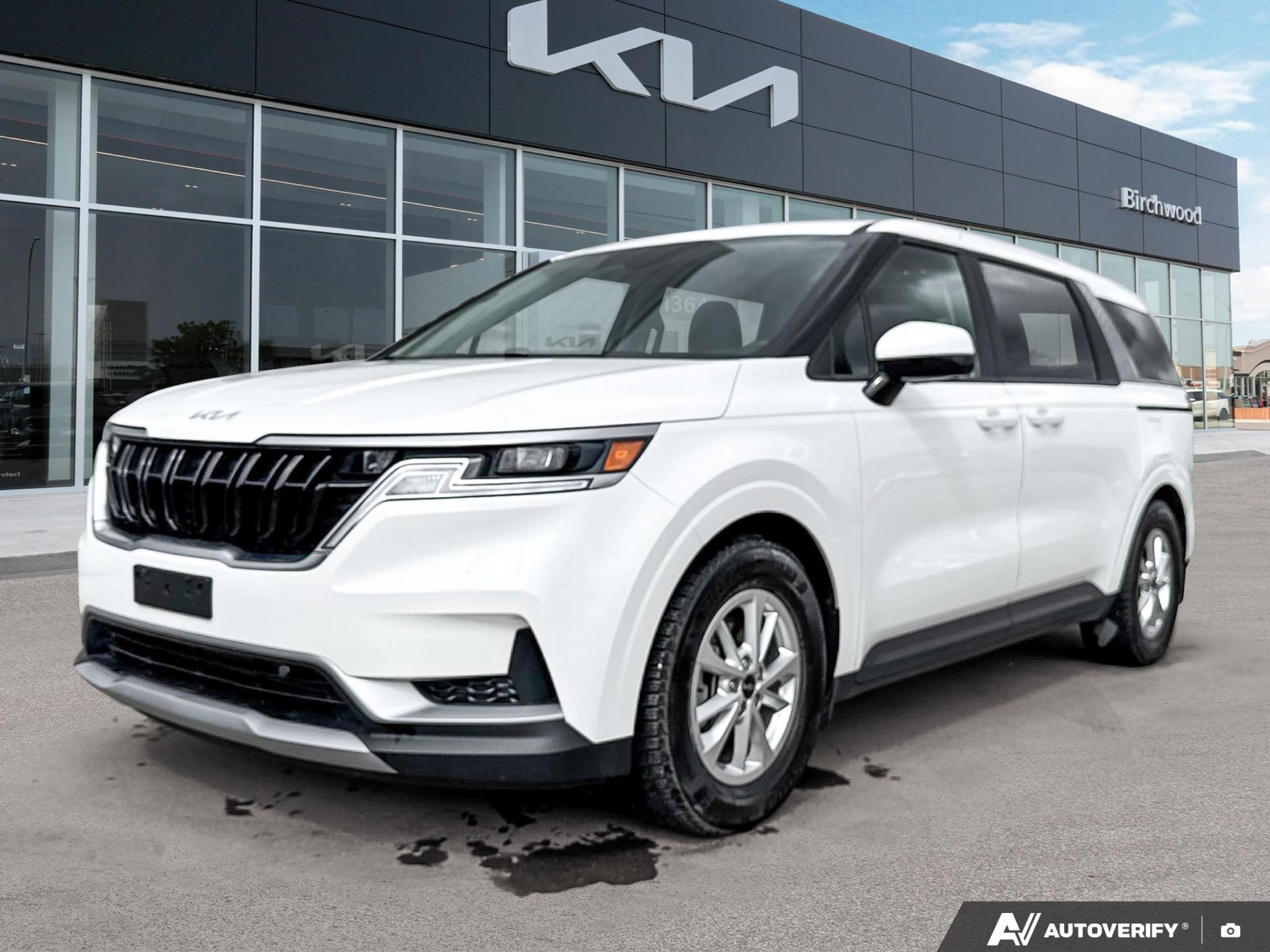 2022 Kia Carnival LX FWD
