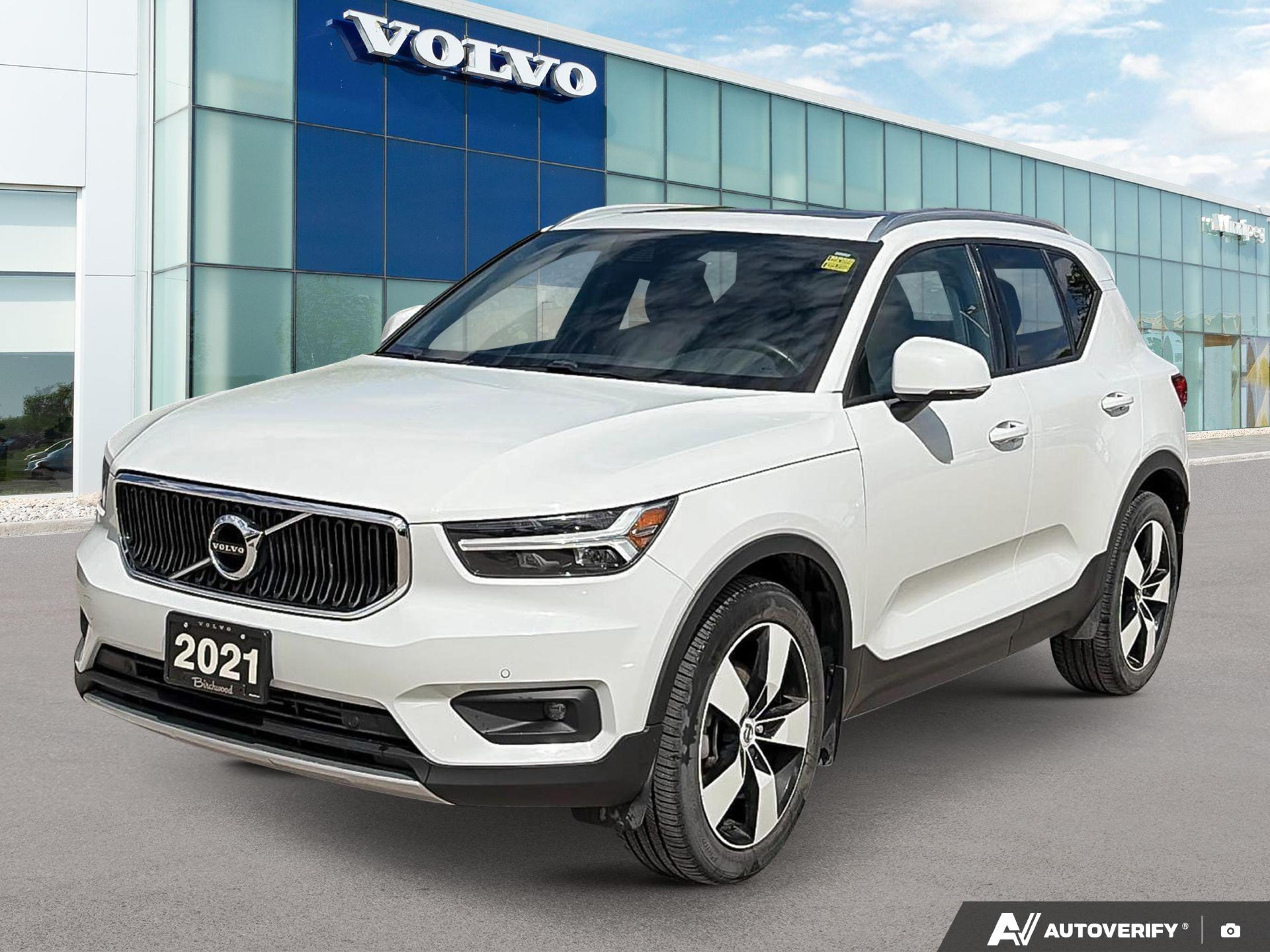 2021 Volvo XC40 T5 Momentum AWD