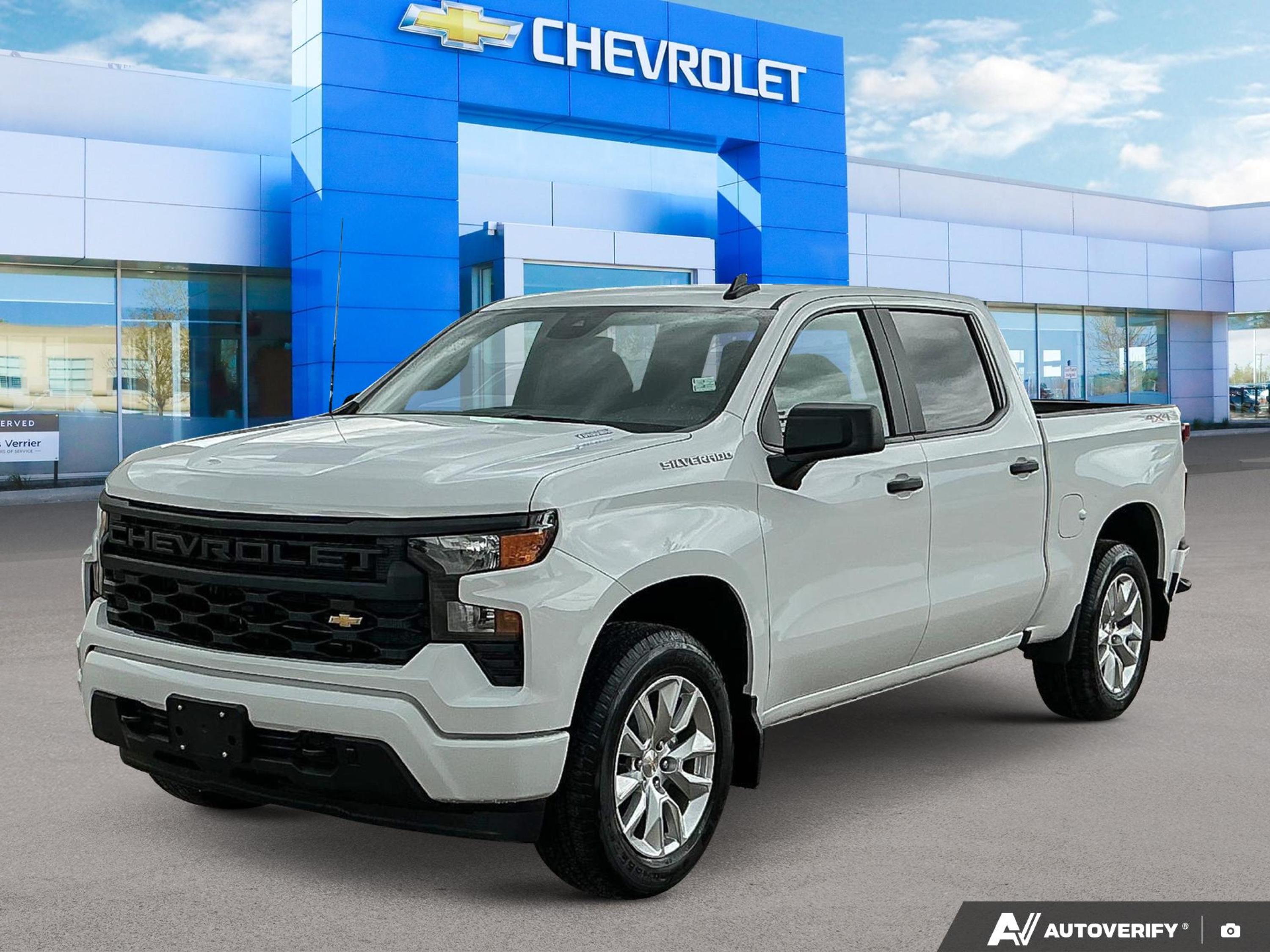 Summit White 2026 Chevrolet Silverado 1500 Custom Crew Cab 4WD Pickup Truck Four-Wheel Drive Automatic