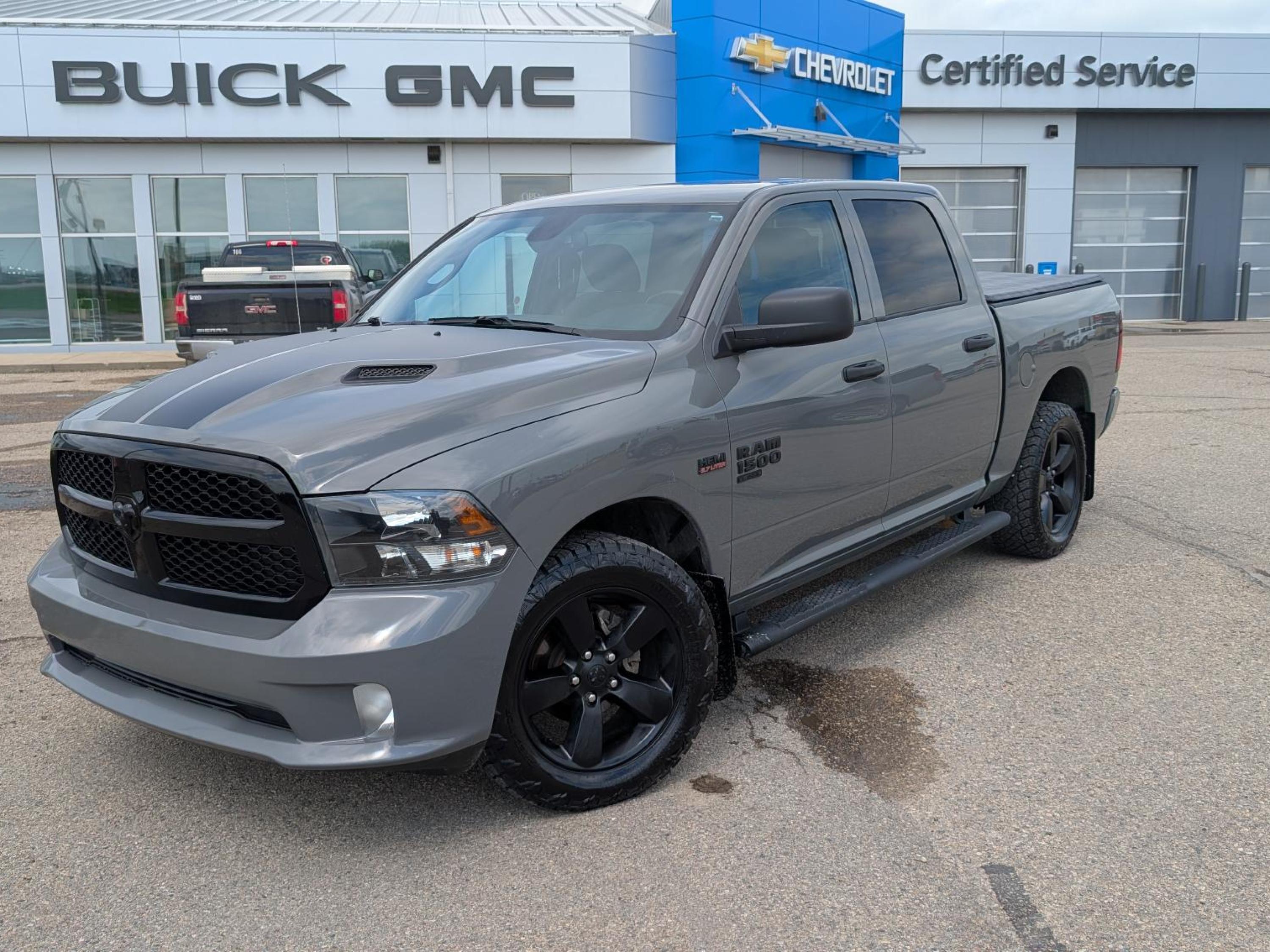 2022 RAM 1500 Classic Express Crew Cab 4WD