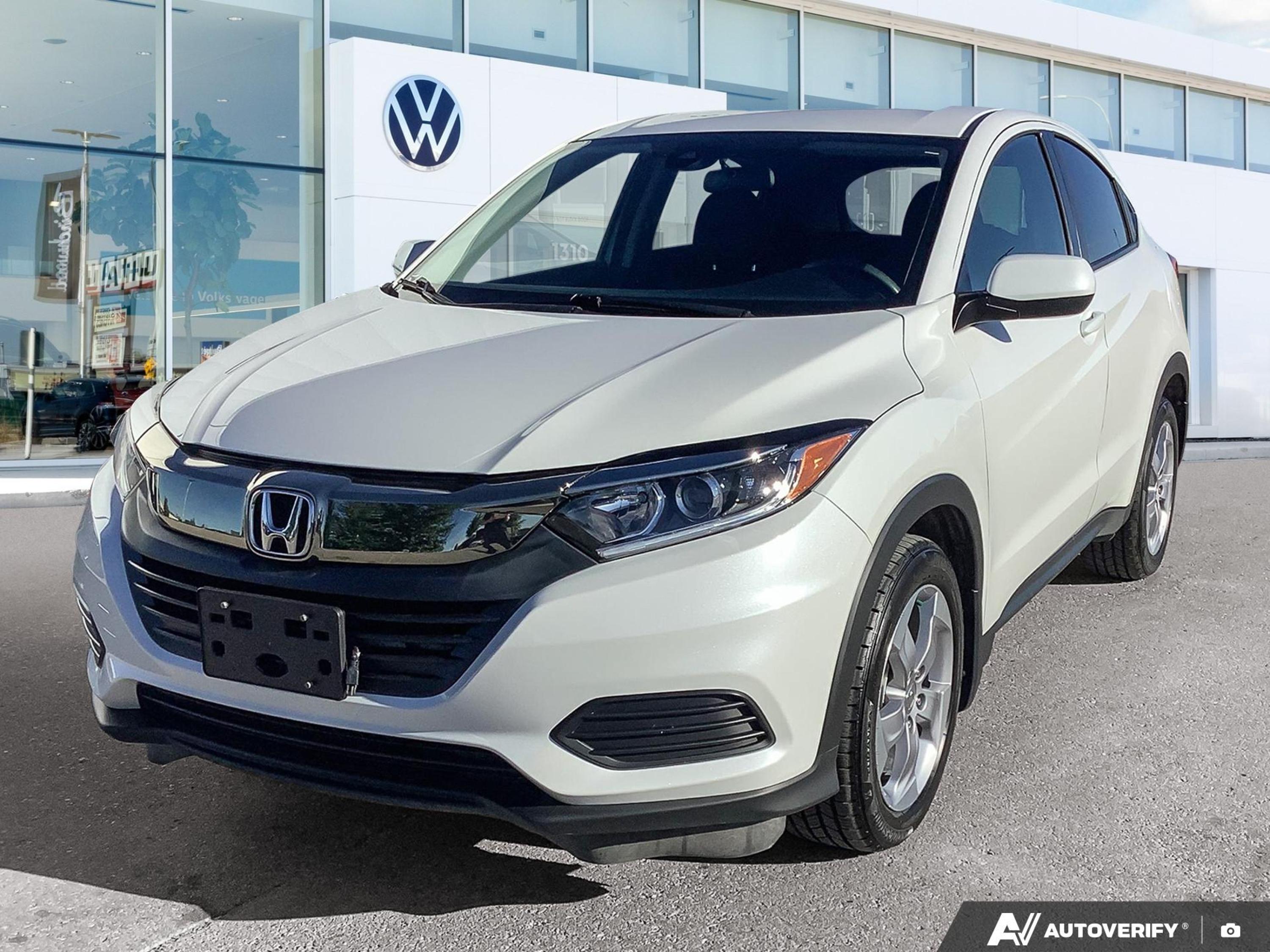 White 2019 Honda HR-V LX AWD SUV / Crossover All-Wheel Drive Automatic