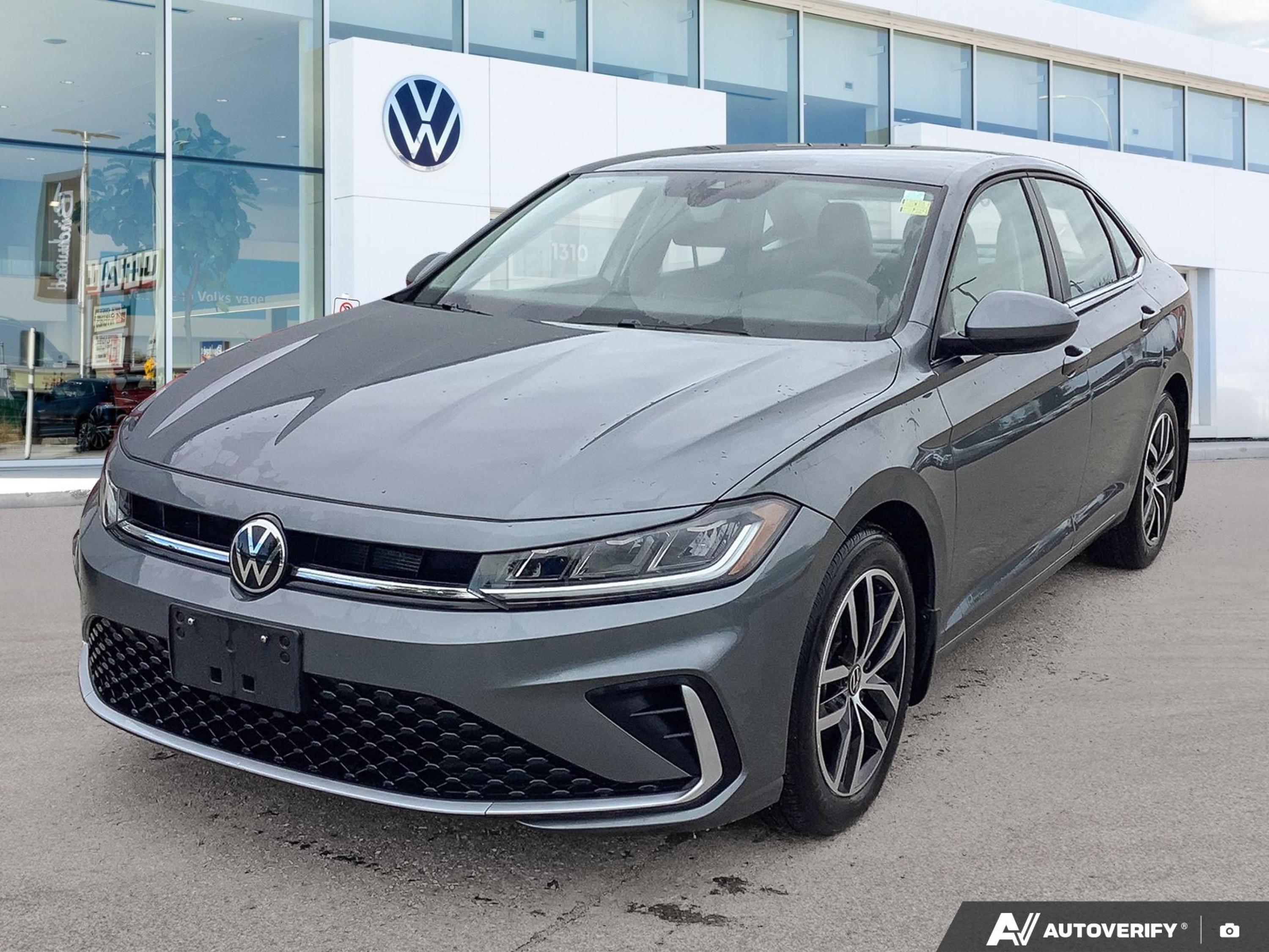 Platinum Gray Metallic 2025 Volkswagen Jetta 1.5T Comfortline FWD Sedan Automatic
