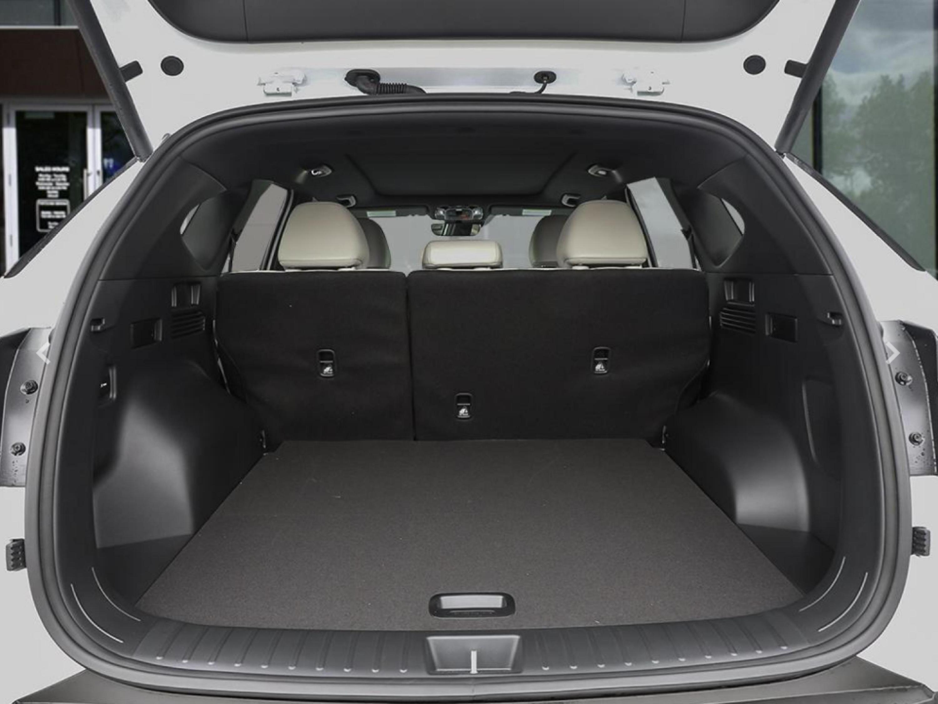 new 2026 Hyundai Tucson Plug-In Hybrid car, priced at $53,748