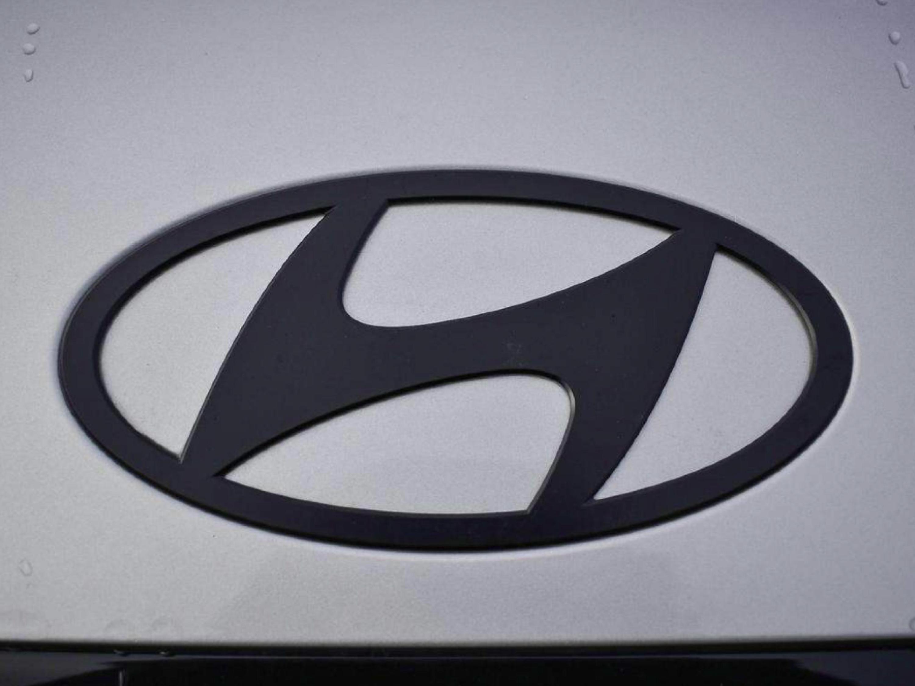 new 2027 Hyundai Santa Fe Hybrid car, priced at $54,653