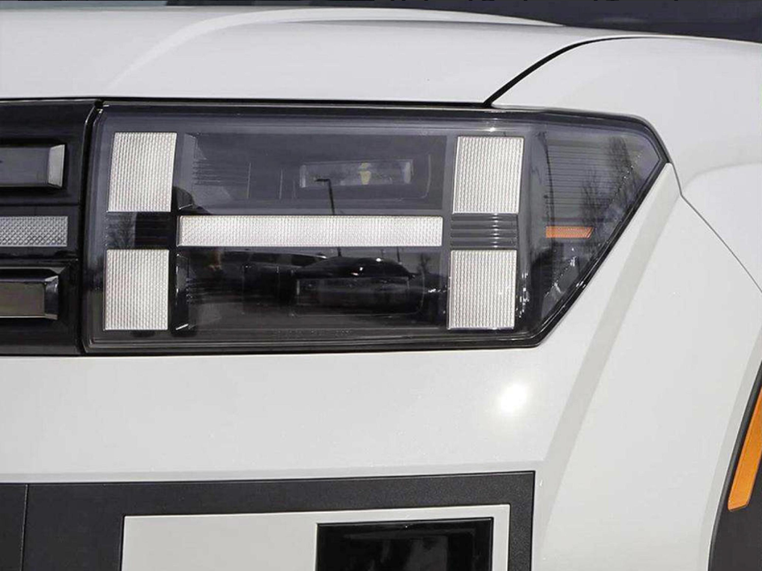 new 2027 Hyundai Santa Fe Hybrid car, priced at $55,000
