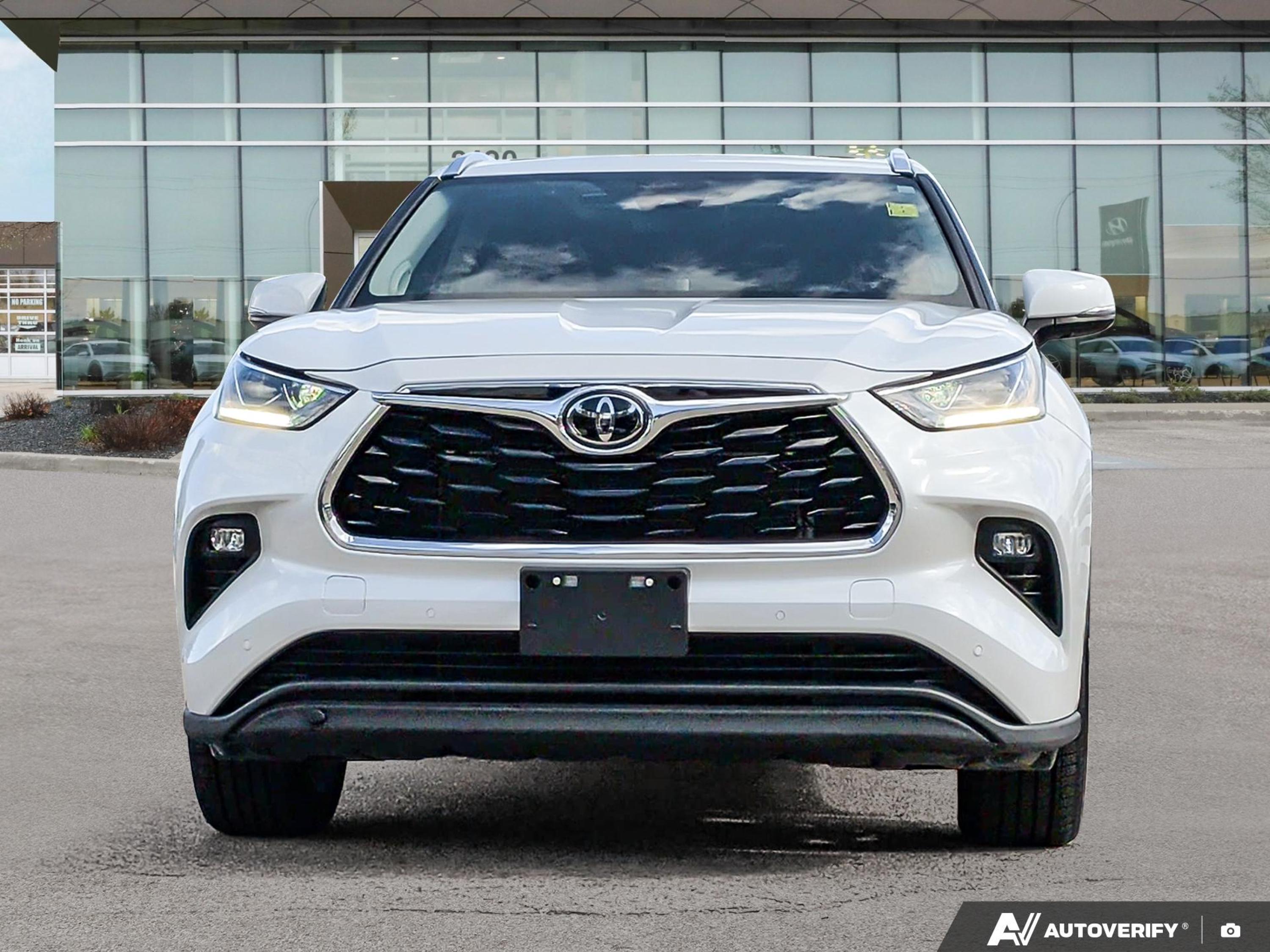 used 2022 Toyota Highlander car, priced at $47,487