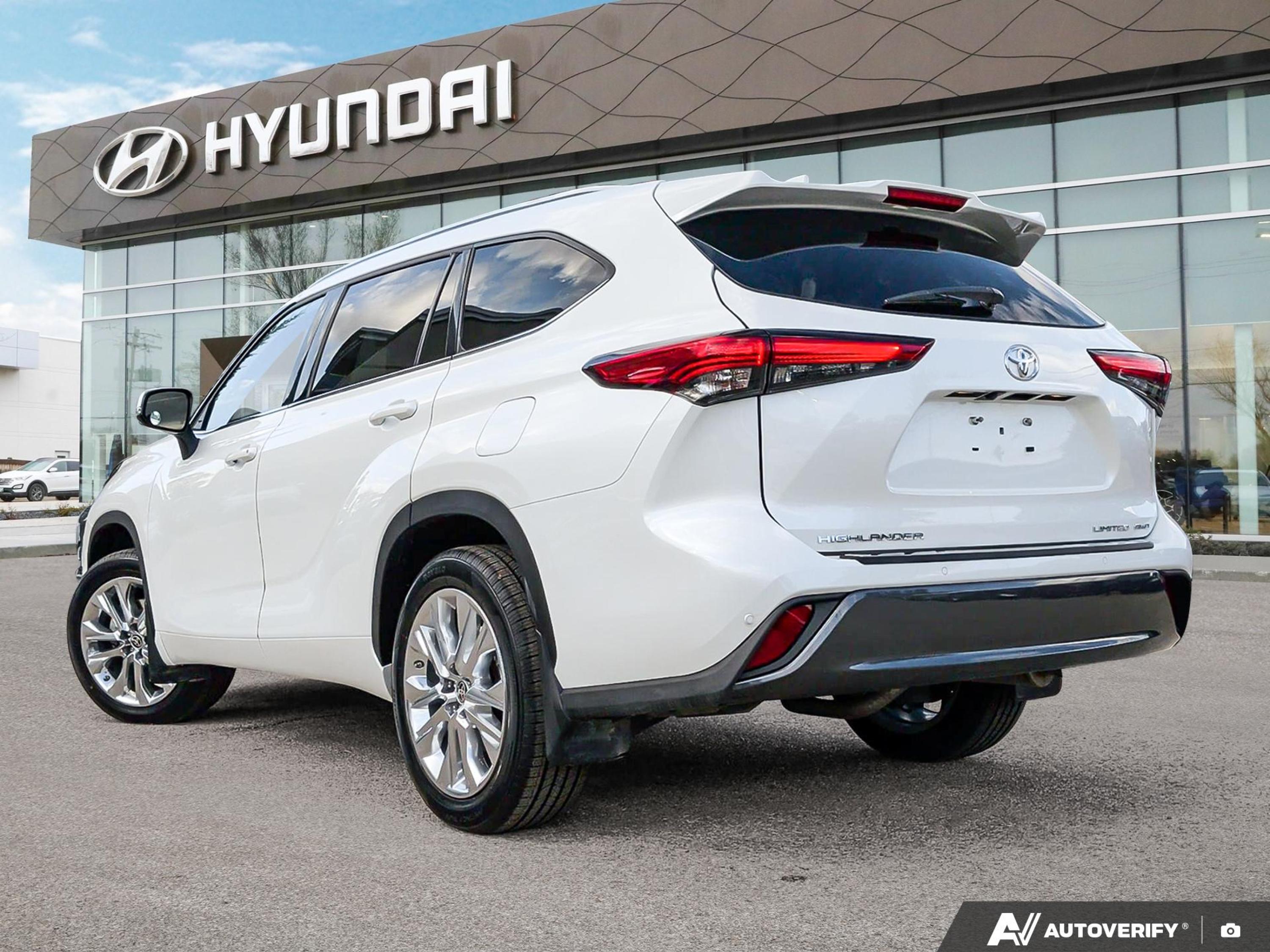 used 2022 Toyota Highlander car, priced at $47,487