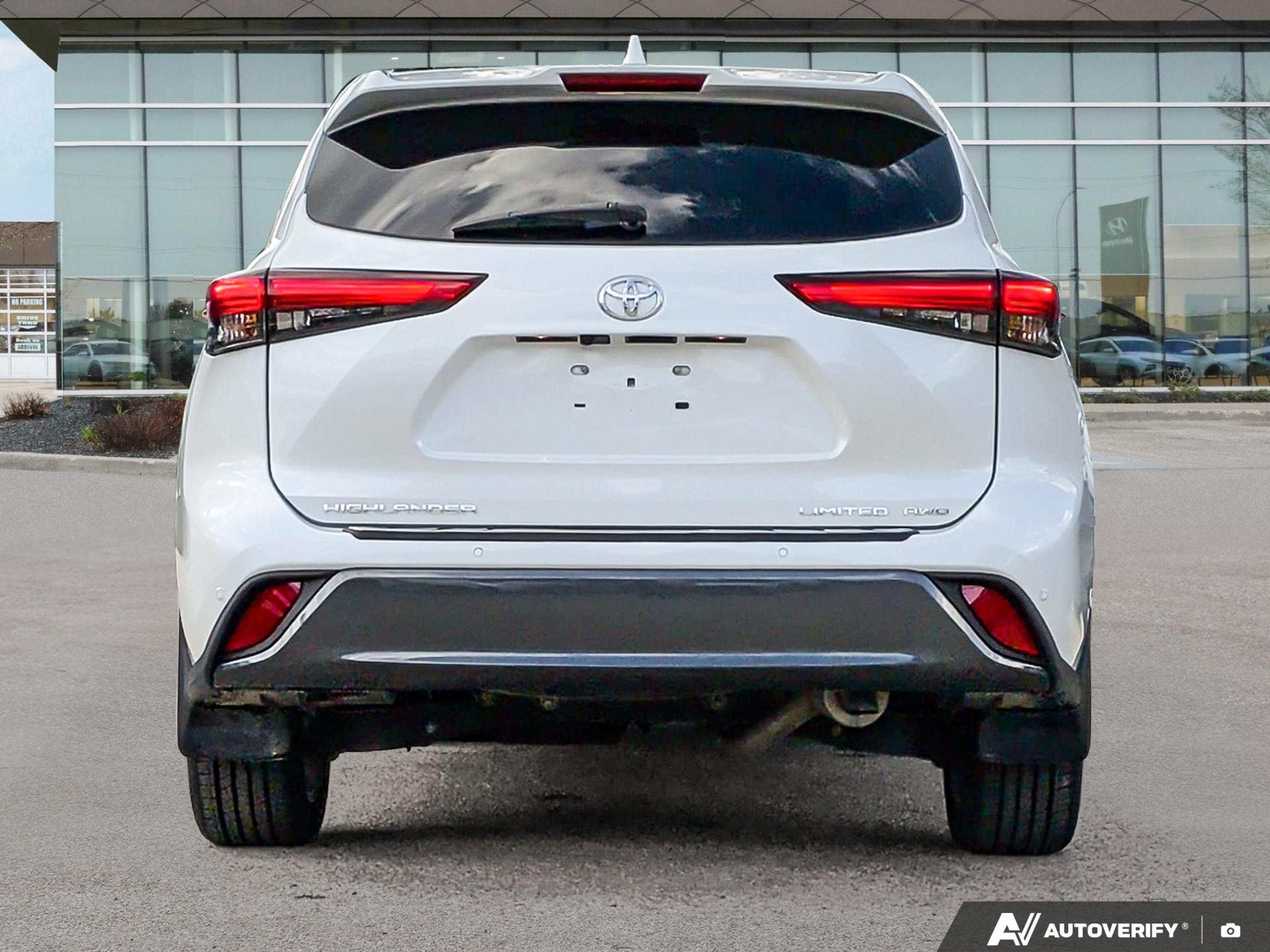used 2022 Toyota Highlander car, priced at $47,487