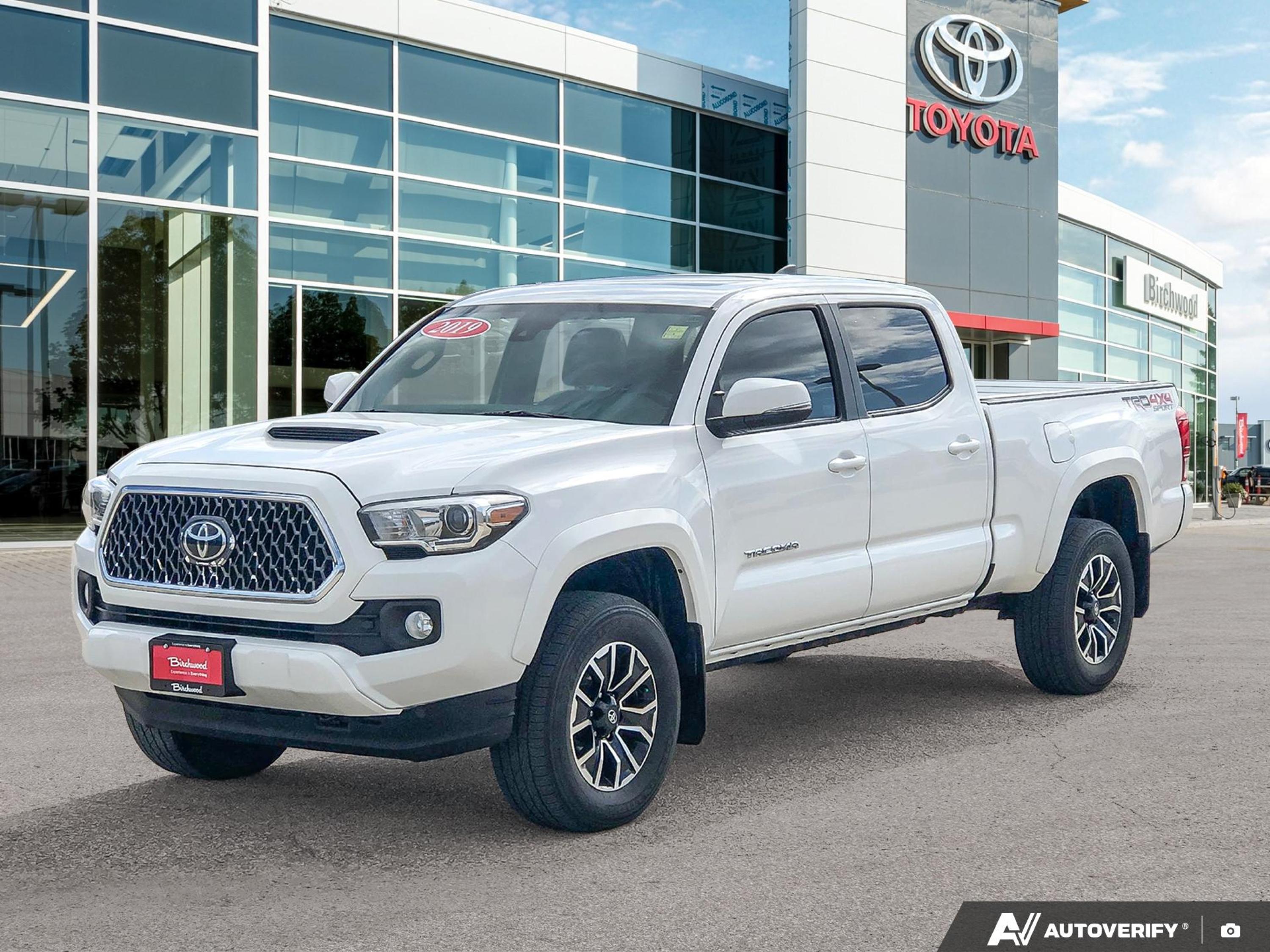 Alpine White 2019 Toyota Tacoma Pickup Truck Four-Wheel Drive Automatic