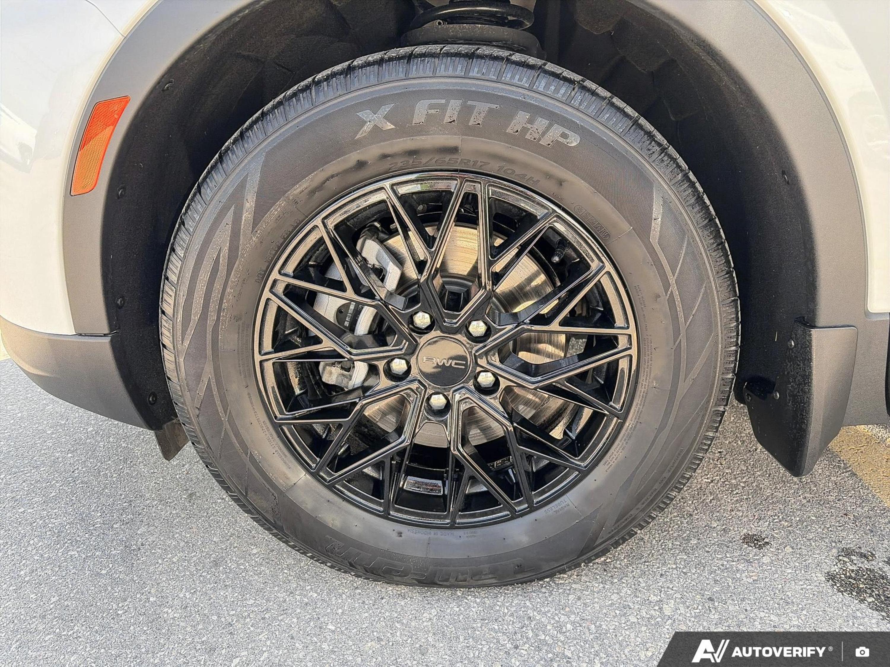 used 2024 Cadillac XT4 car, priced at $41,995