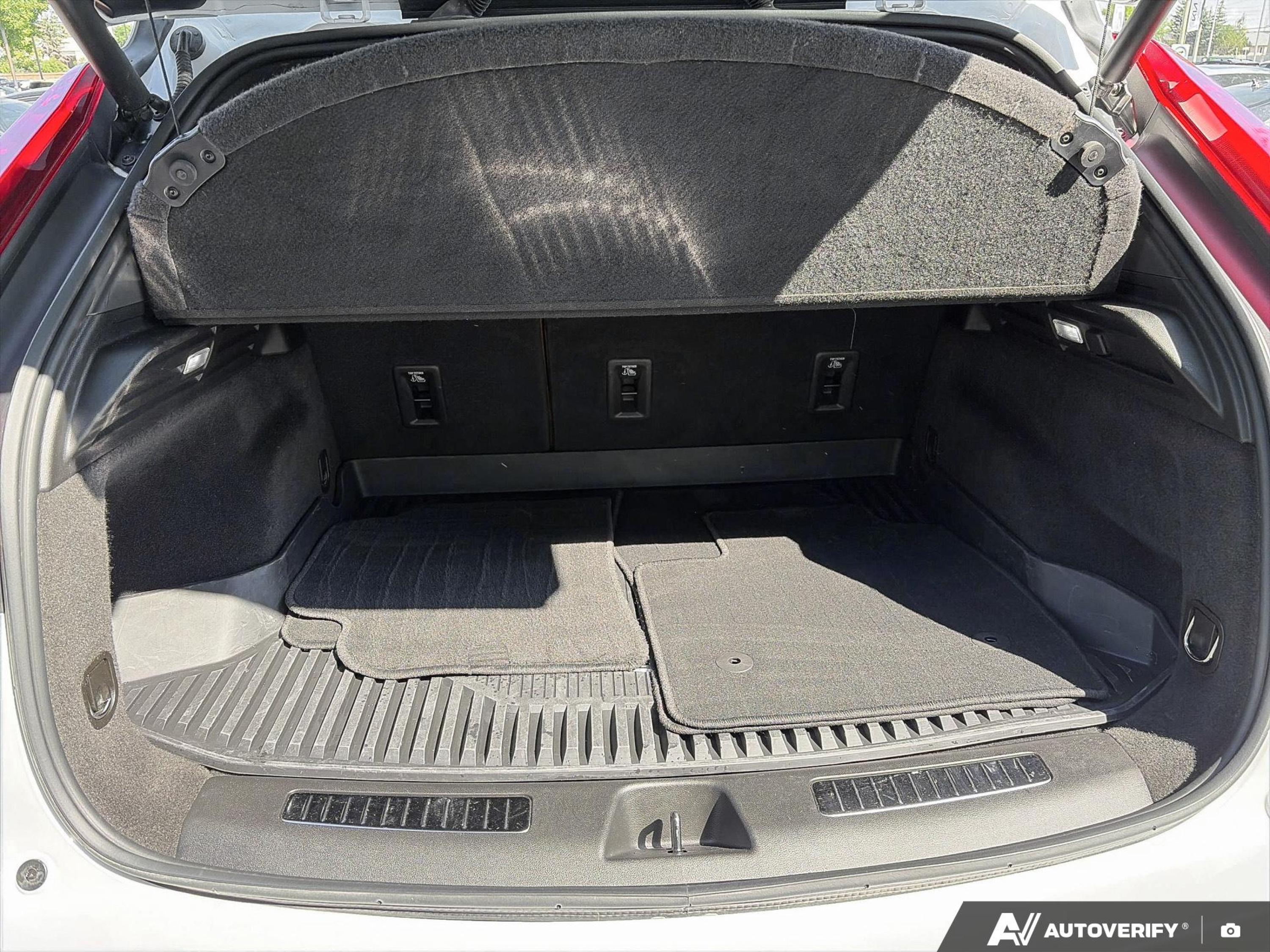 used 2024 Cadillac XT4 car, priced at $41,995