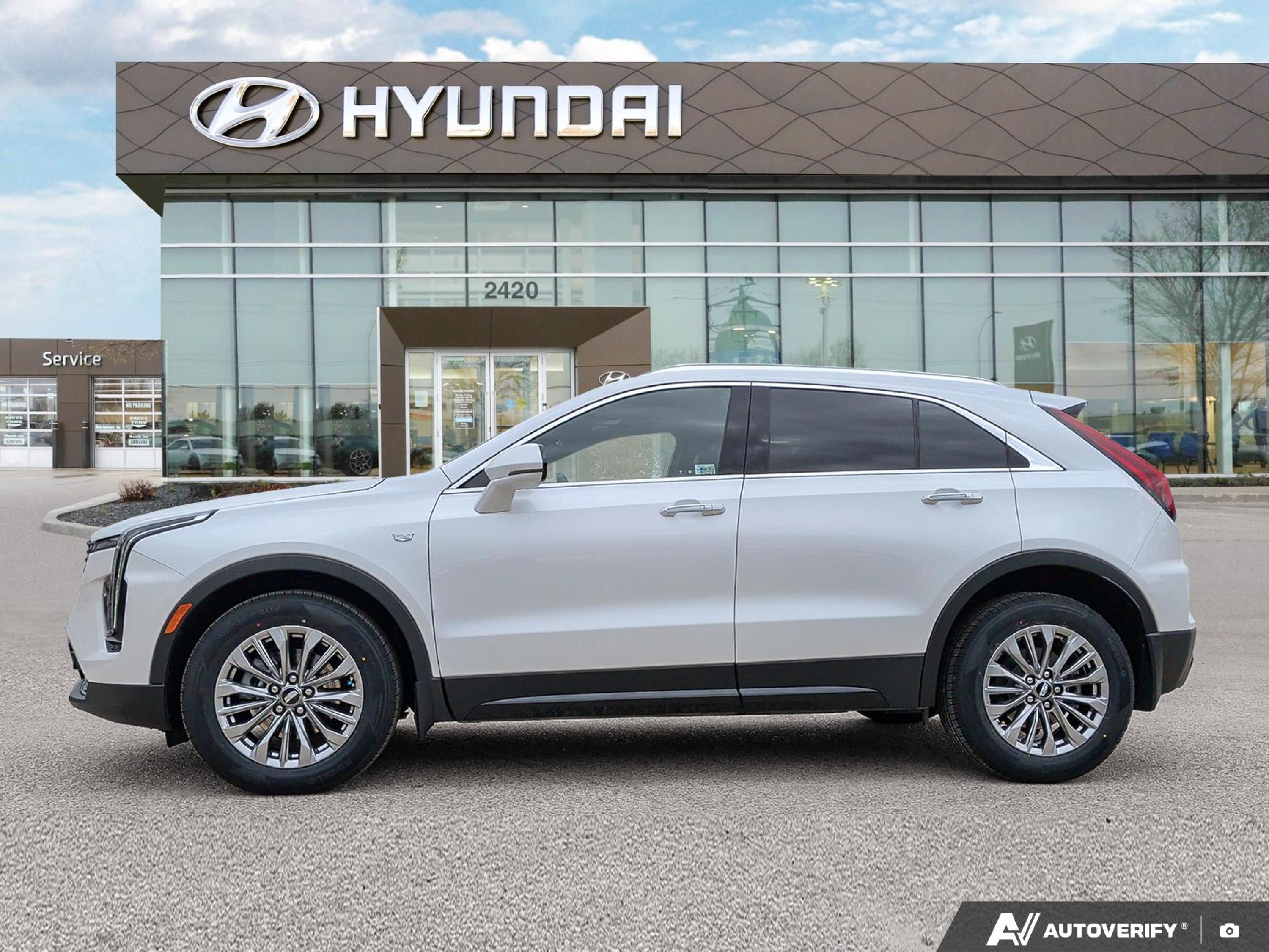 used 2024 Cadillac XT4 car, priced at $39,997