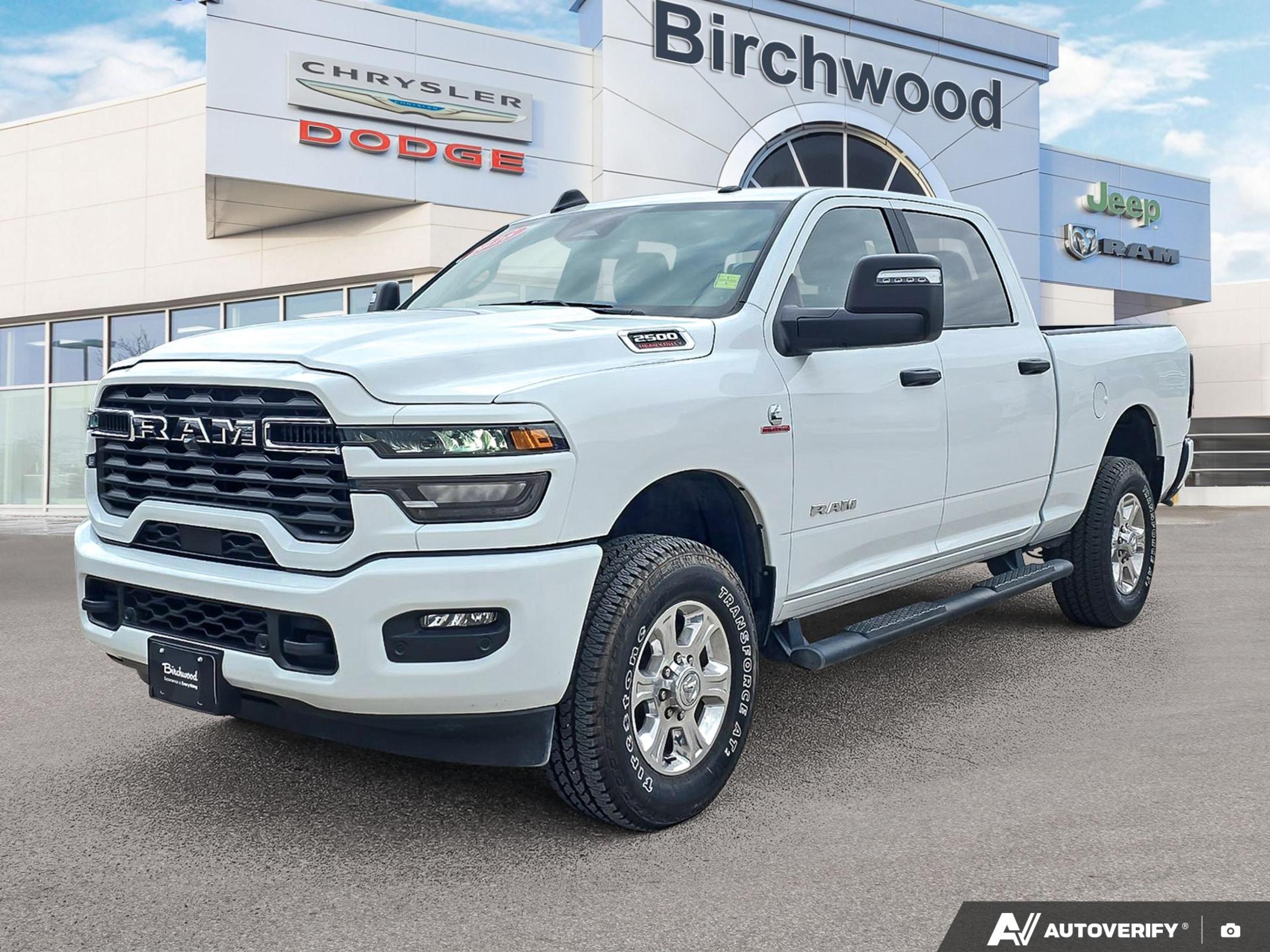 Pw7 Bright White 2026 RAM 2500 Pickup Truck Four-Wheel Drive Automatic