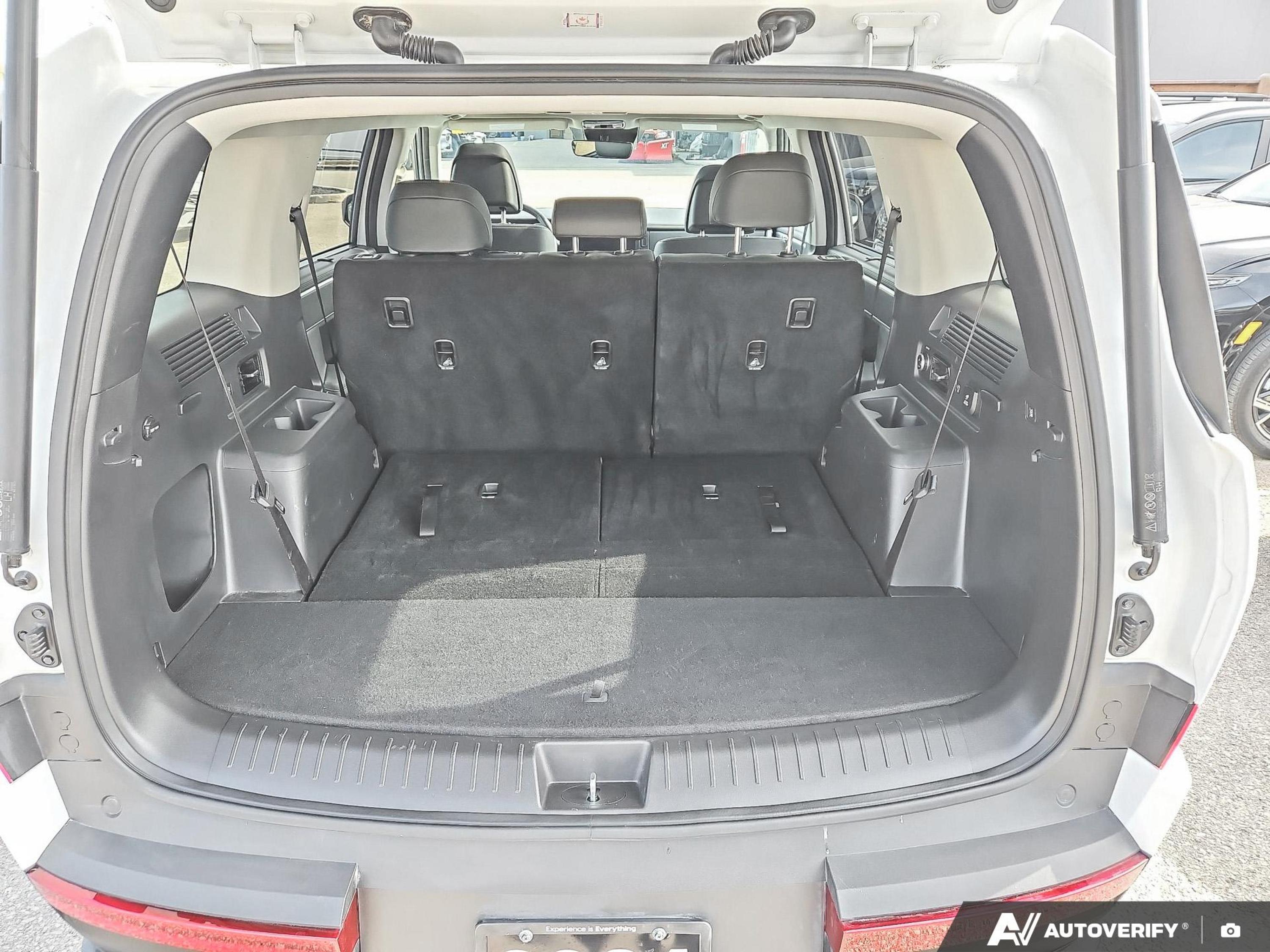 used 2024 Hyundai Santa Fe car, priced at $40,990