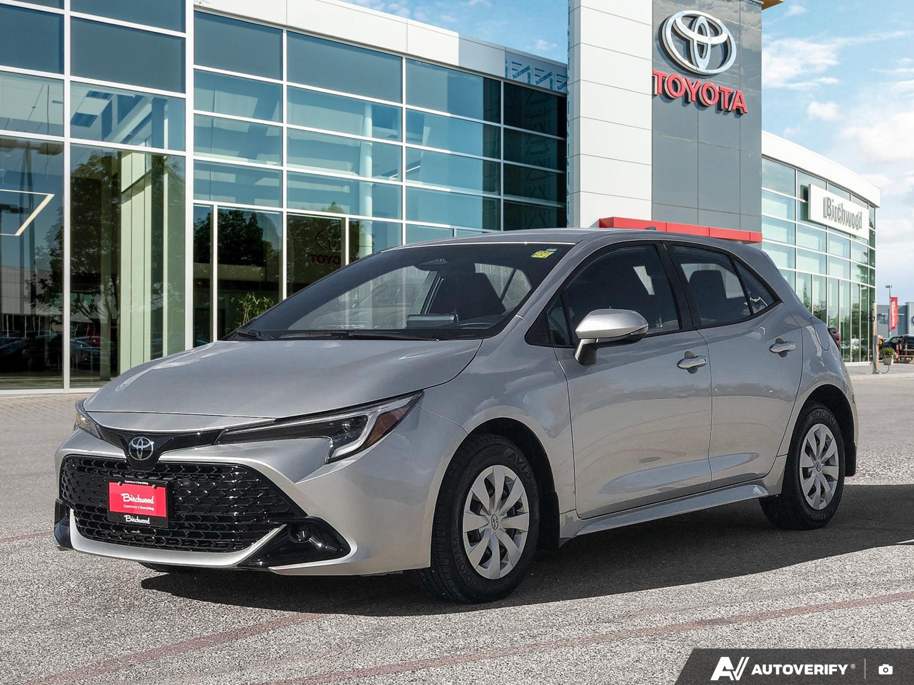 2025 Toyota Corolla Hatchback SE FWD