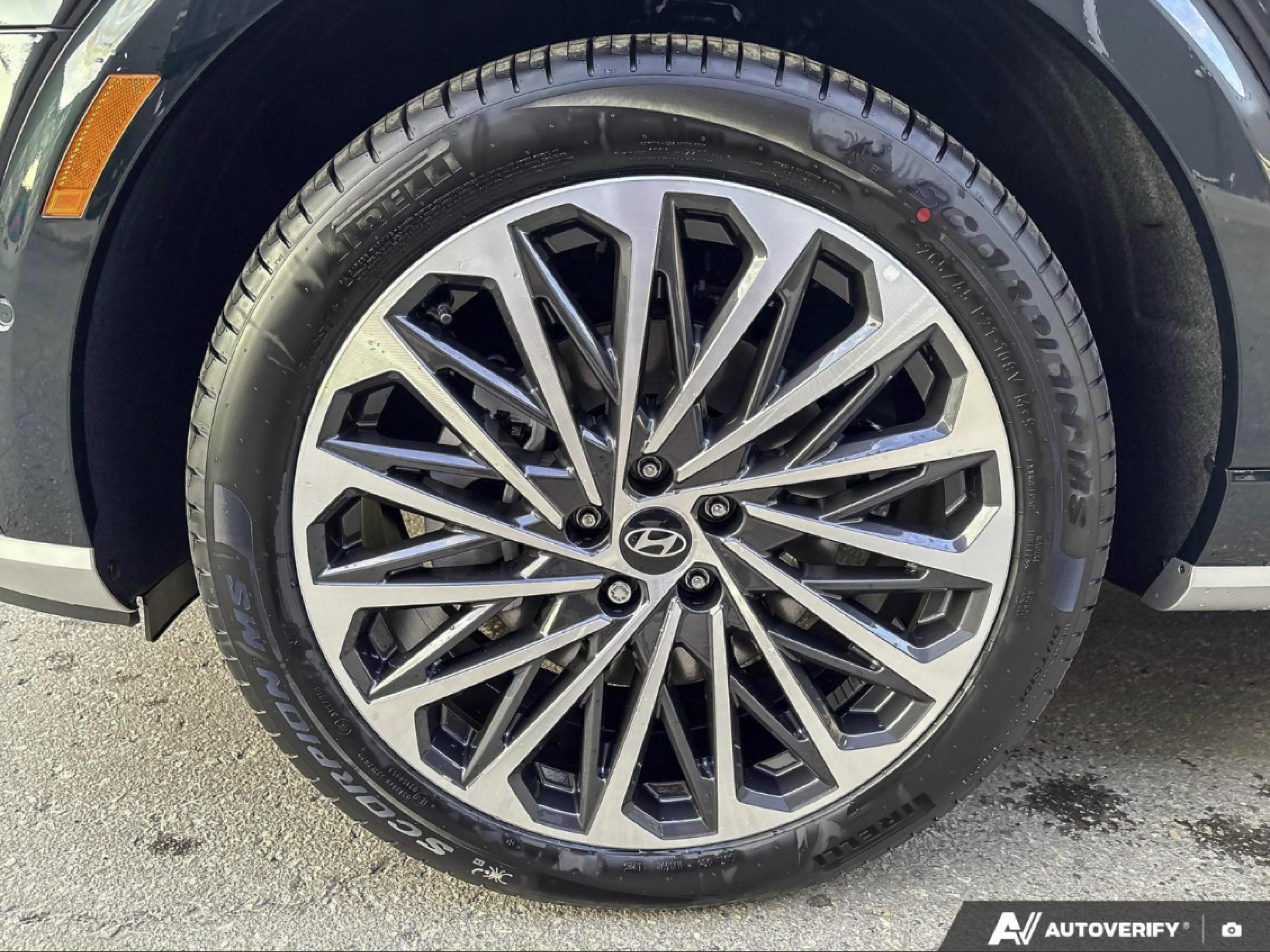 new 2027 Hyundai Palisade Hybrid car, priced at $71,753