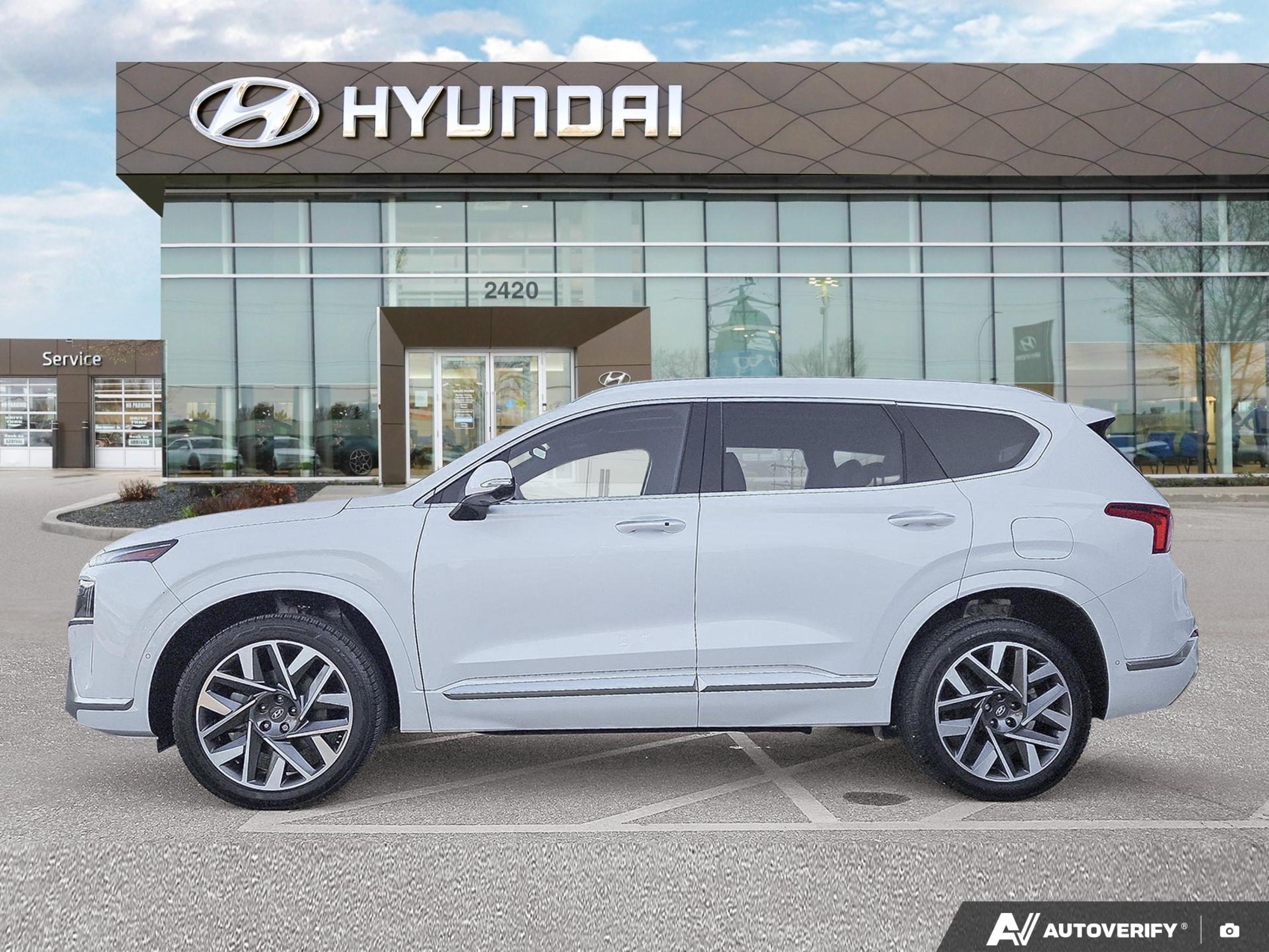 used 2022 Hyundai Santa Fe car, priced at $28,990