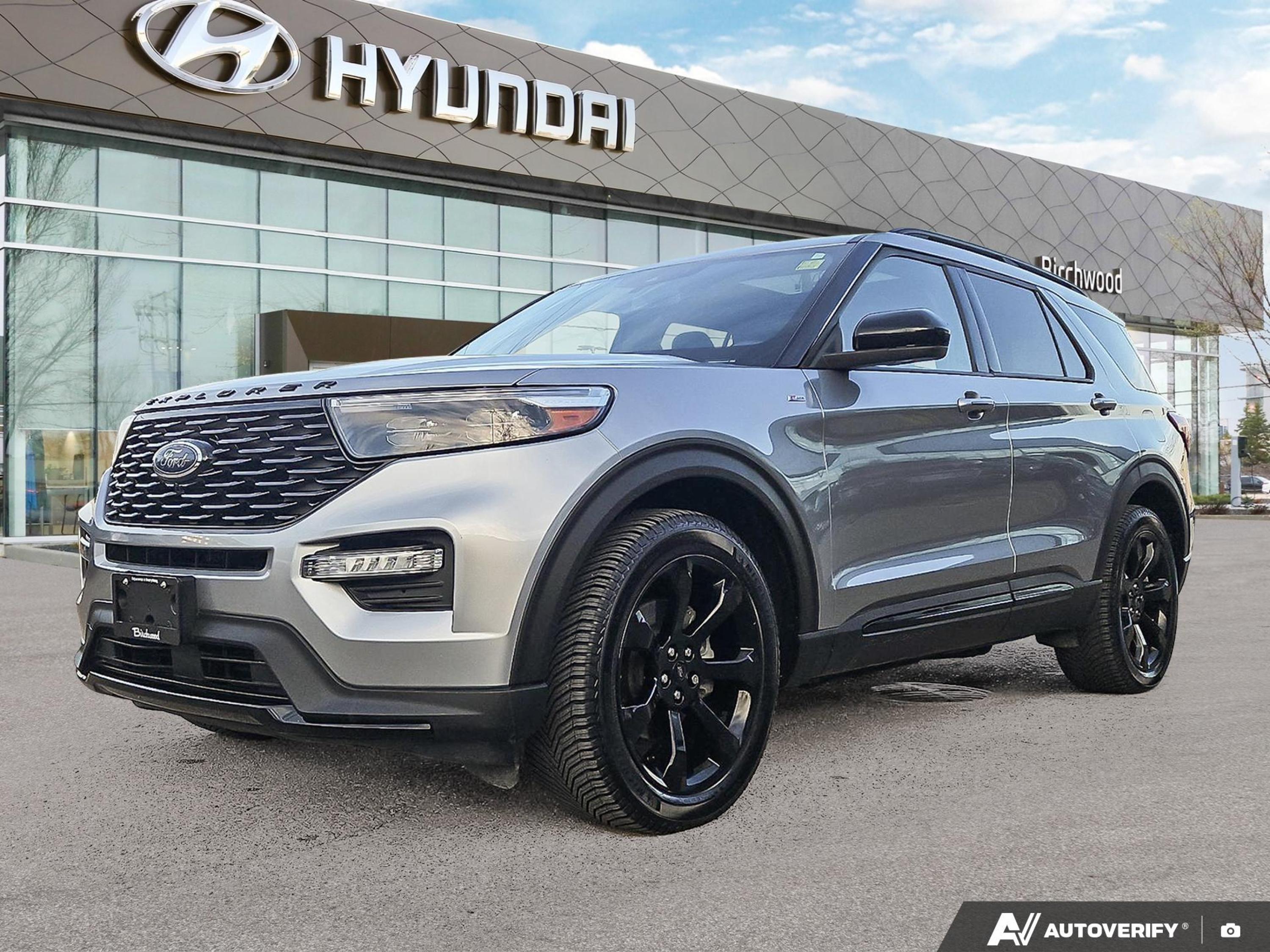 Iconic Silver Metallic 2024 Ford Explorer SUV / Crossover All-Wheel Drive Automatic